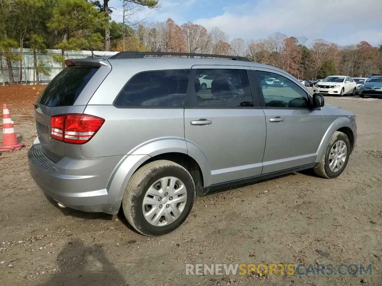 3 Photograph of a damaged car 3C4PDCAB8LT269231 DODGE JOURNEY 2020