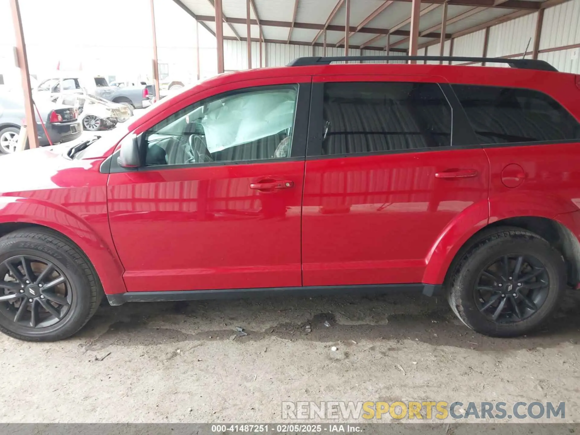 14 Photograph of a damaged car 3C4PDCAB8LT270704 DODGE JOURNEY 2020