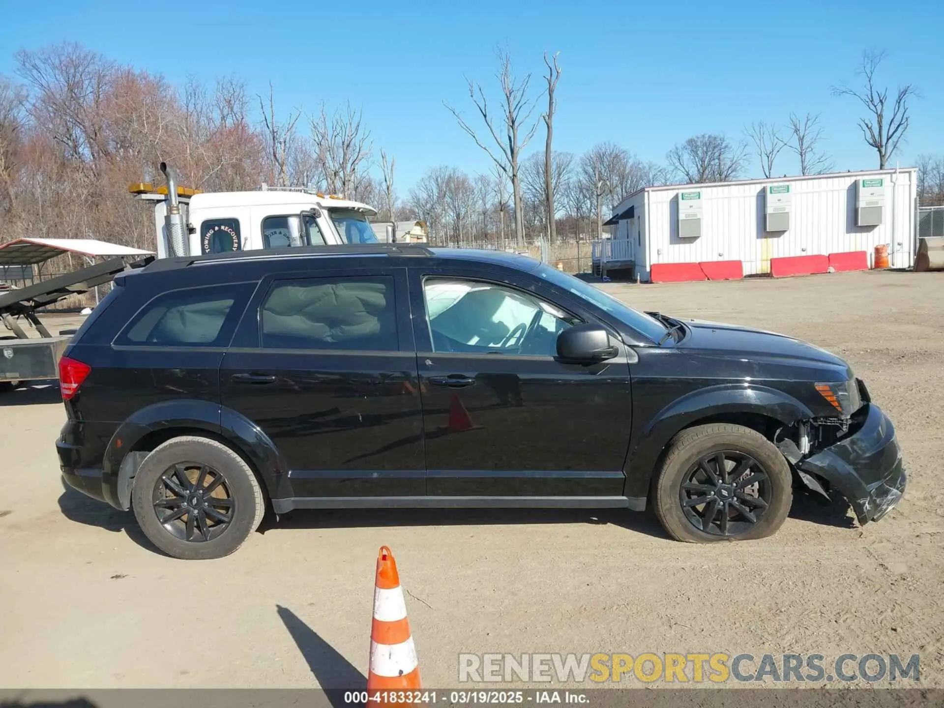 13 Photograph of a damaged car 3C4PDCAB8LT271979 DODGE JOURNEY 2020