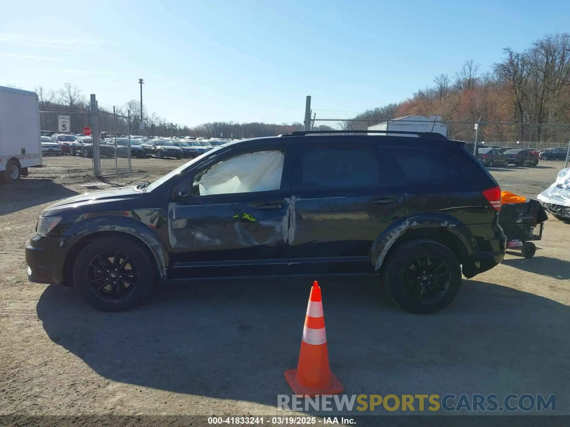 14 Photograph of a damaged car 3C4PDCAB8LT271979 DODGE JOURNEY 2020