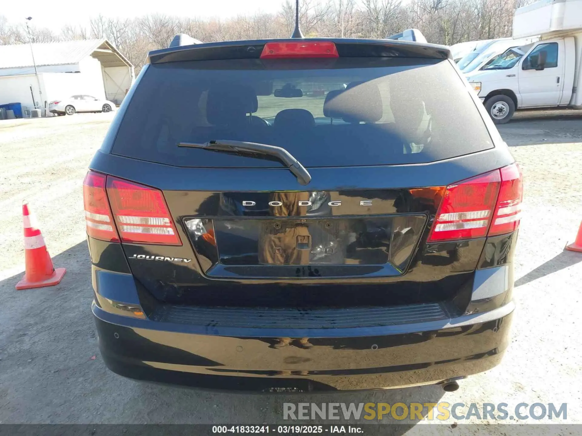 16 Photograph of a damaged car 3C4PDCAB8LT271979 DODGE JOURNEY 2020