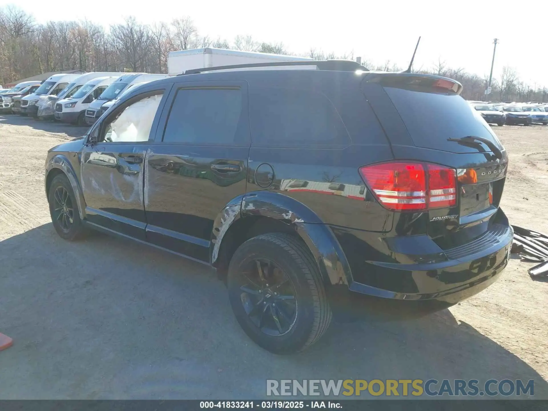 3 Photograph of a damaged car 3C4PDCAB8LT271979 DODGE JOURNEY 2020