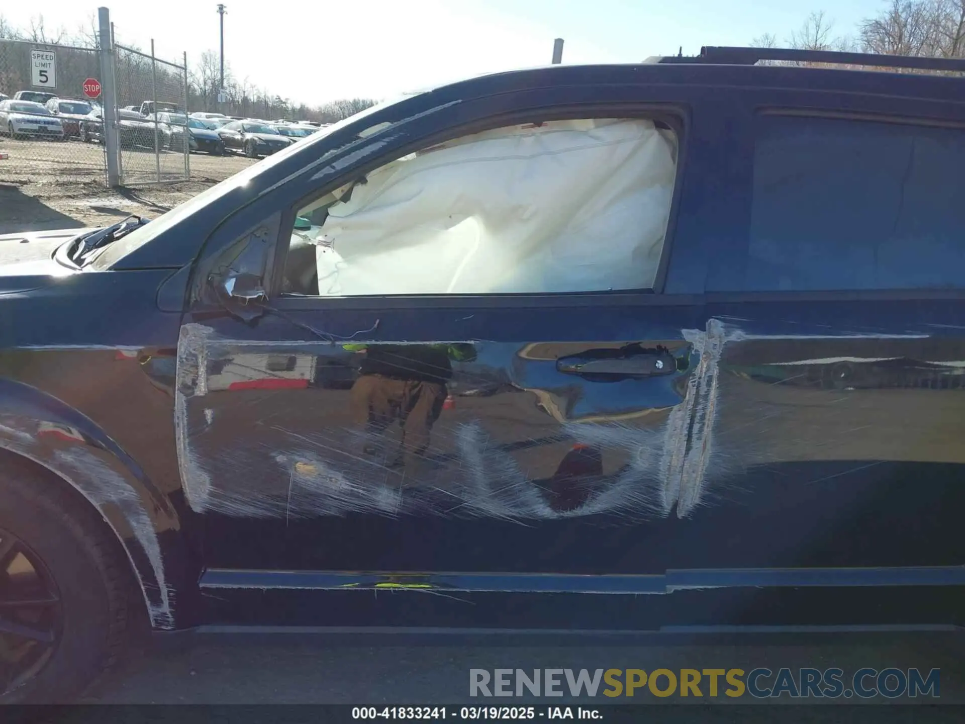 6 Photograph of a damaged car 3C4PDCAB8LT271979 DODGE JOURNEY 2020