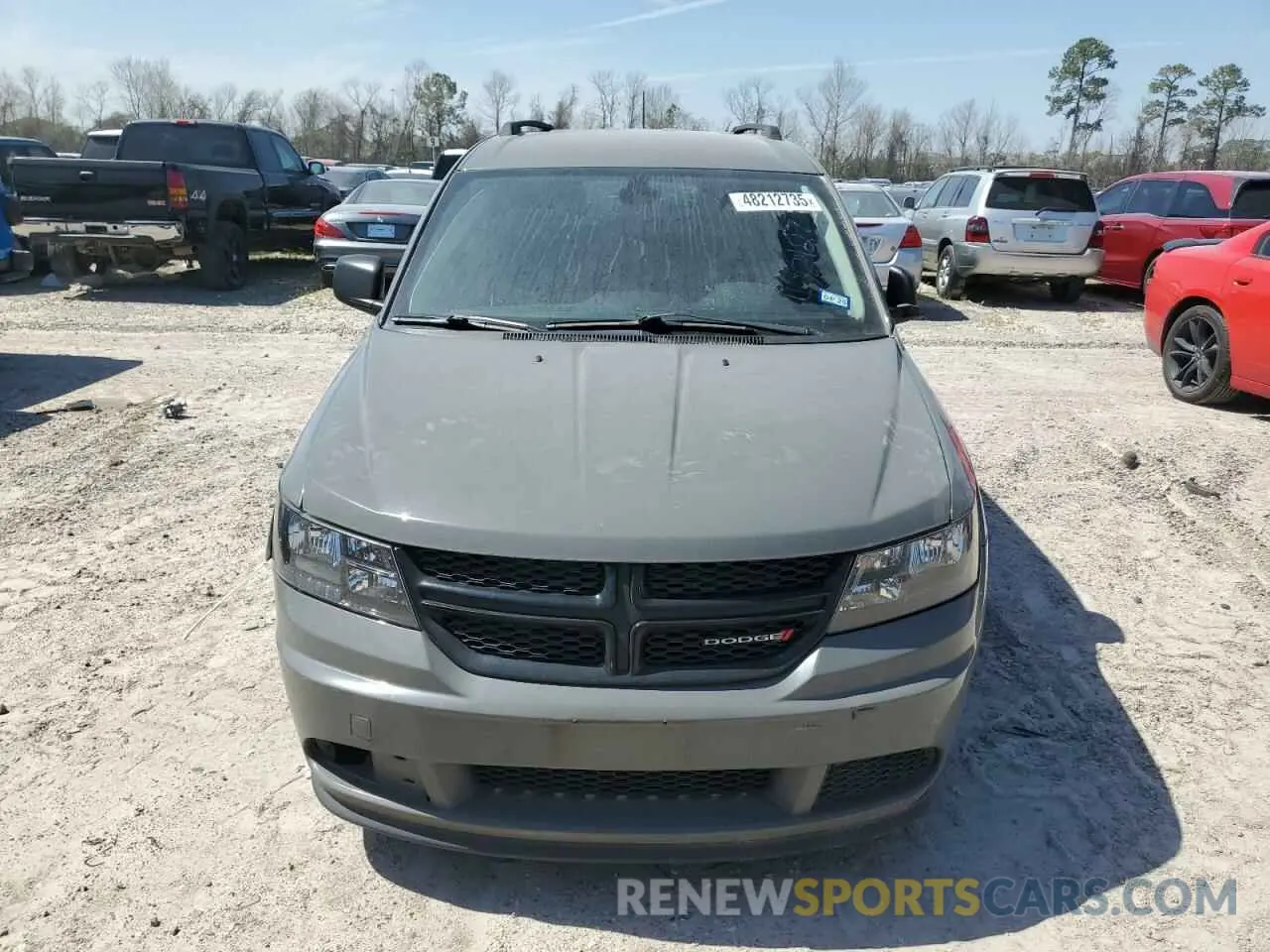 5 Photograph of a damaged car 3C4PDCAB8LT275871 DODGE JOURNEY 2020