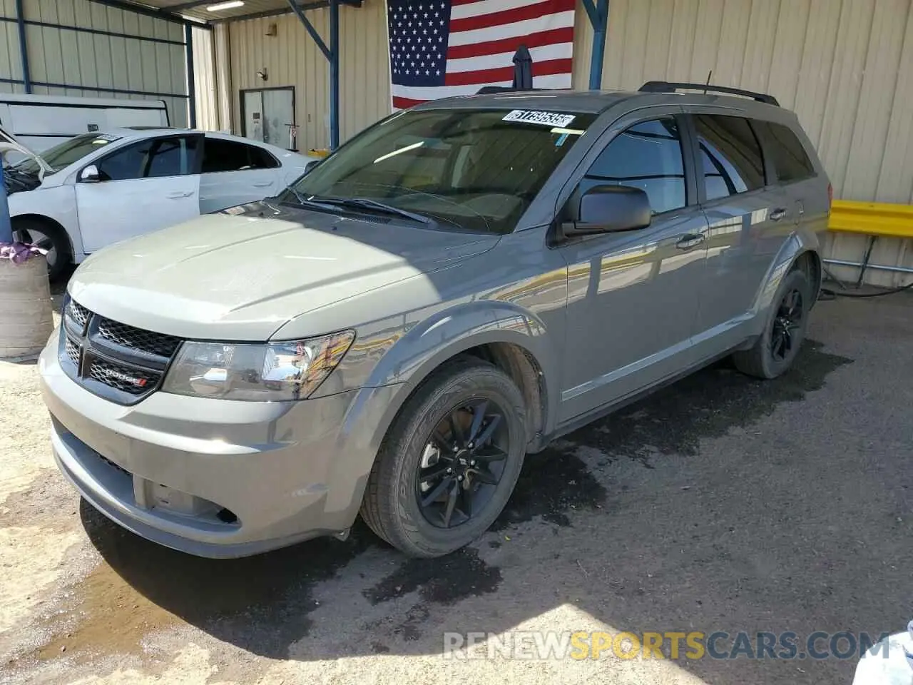 2 Photograph of a damaged car 3C4PDCAB8LT277085 DODGE JOURNEY 2020