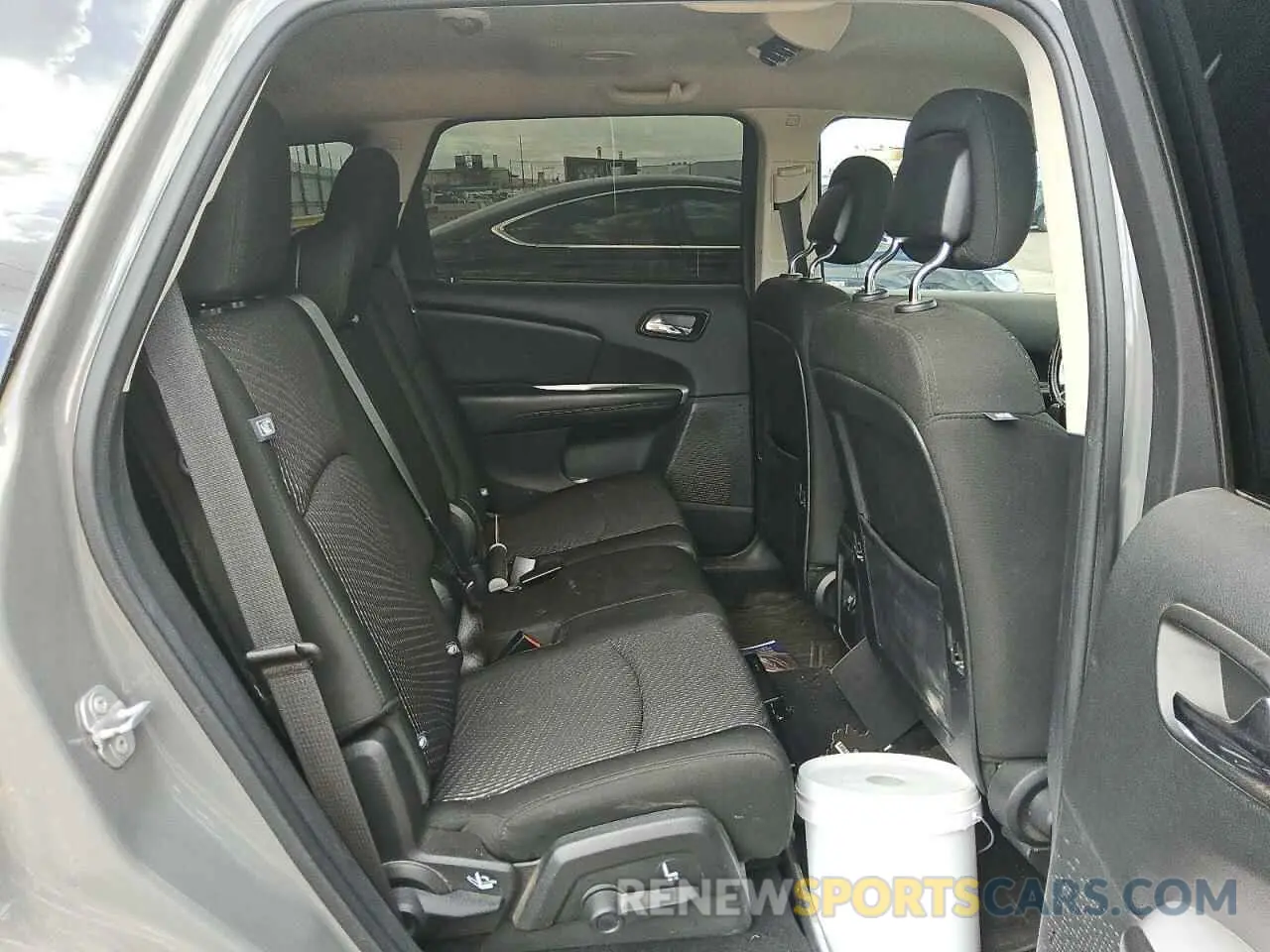 8 Photograph of a damaged car 3C4PDCAB8LT277085 DODGE JOURNEY 2020