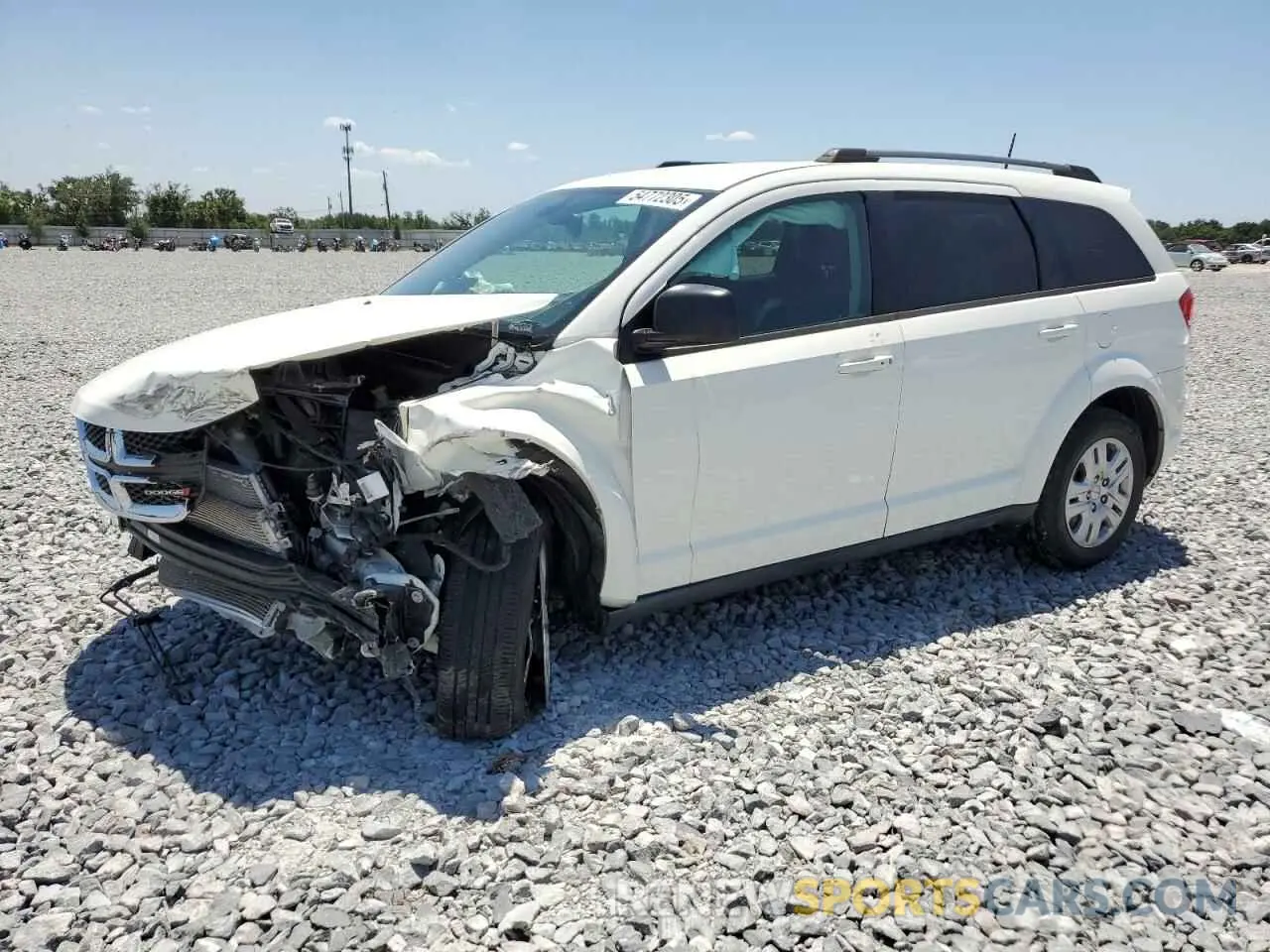 1 Photograph of a damaged car 3C4PDCAB9LT180753 DODGE JOURNEY 2020