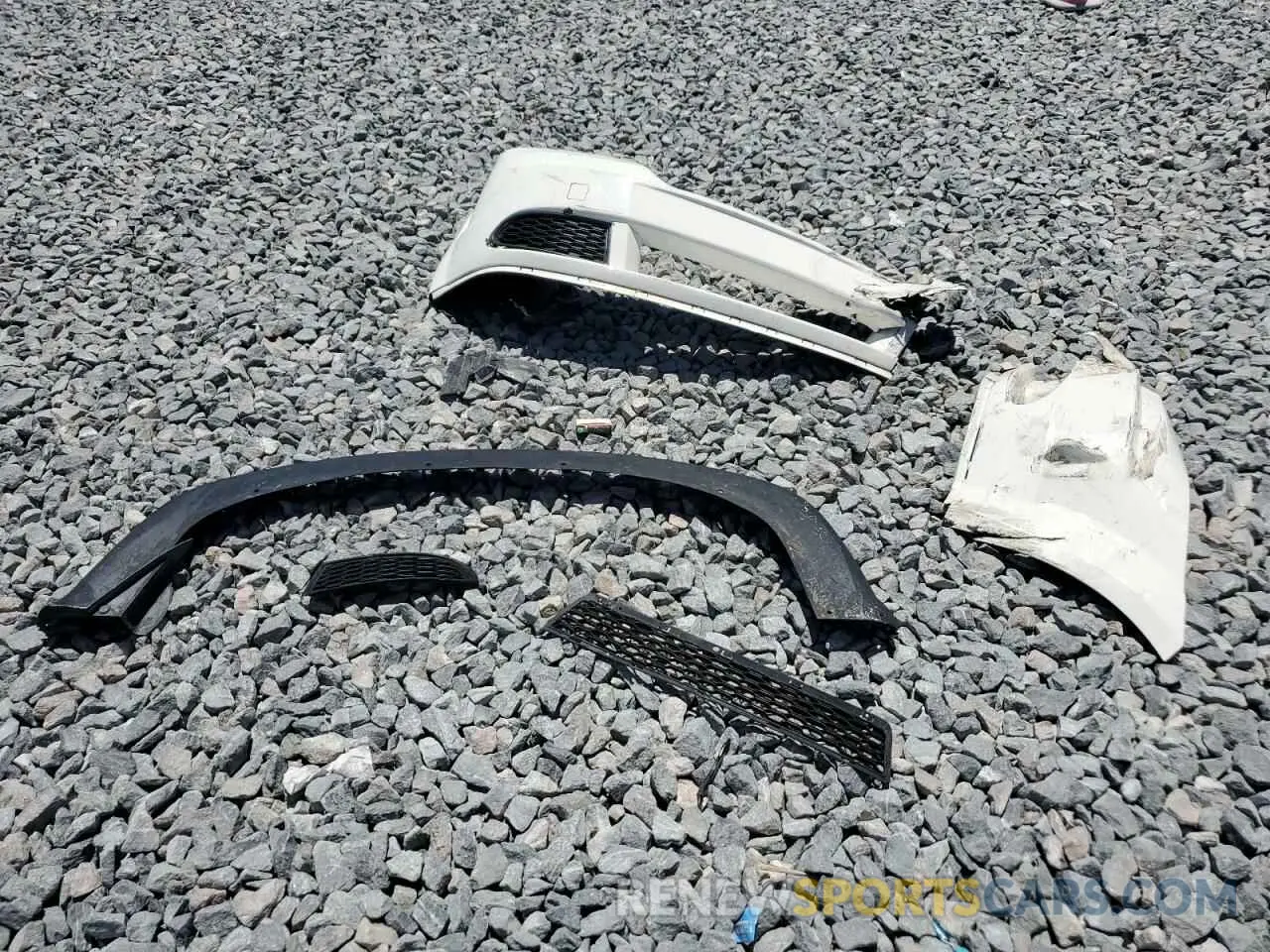 13 Photograph of a damaged car 3C4PDCAB9LT180753 DODGE JOURNEY 2020