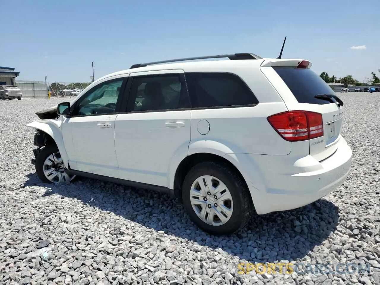 2 Photograph of a damaged car 3C4PDCAB9LT180753 DODGE JOURNEY 2020