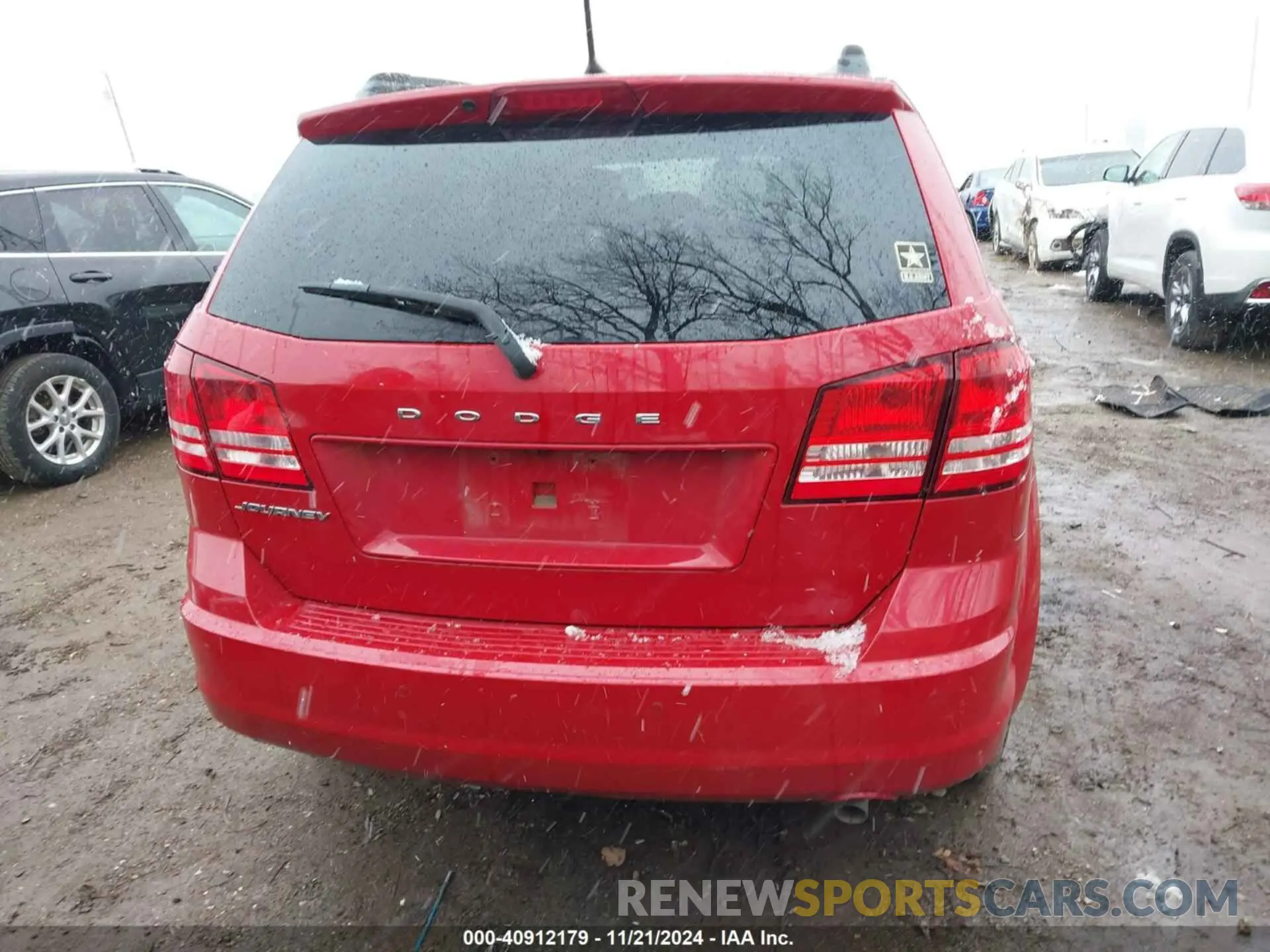 16 Photograph of a damaged car 3C4PDCAB9LT194779 DODGE JOURNEY 2020