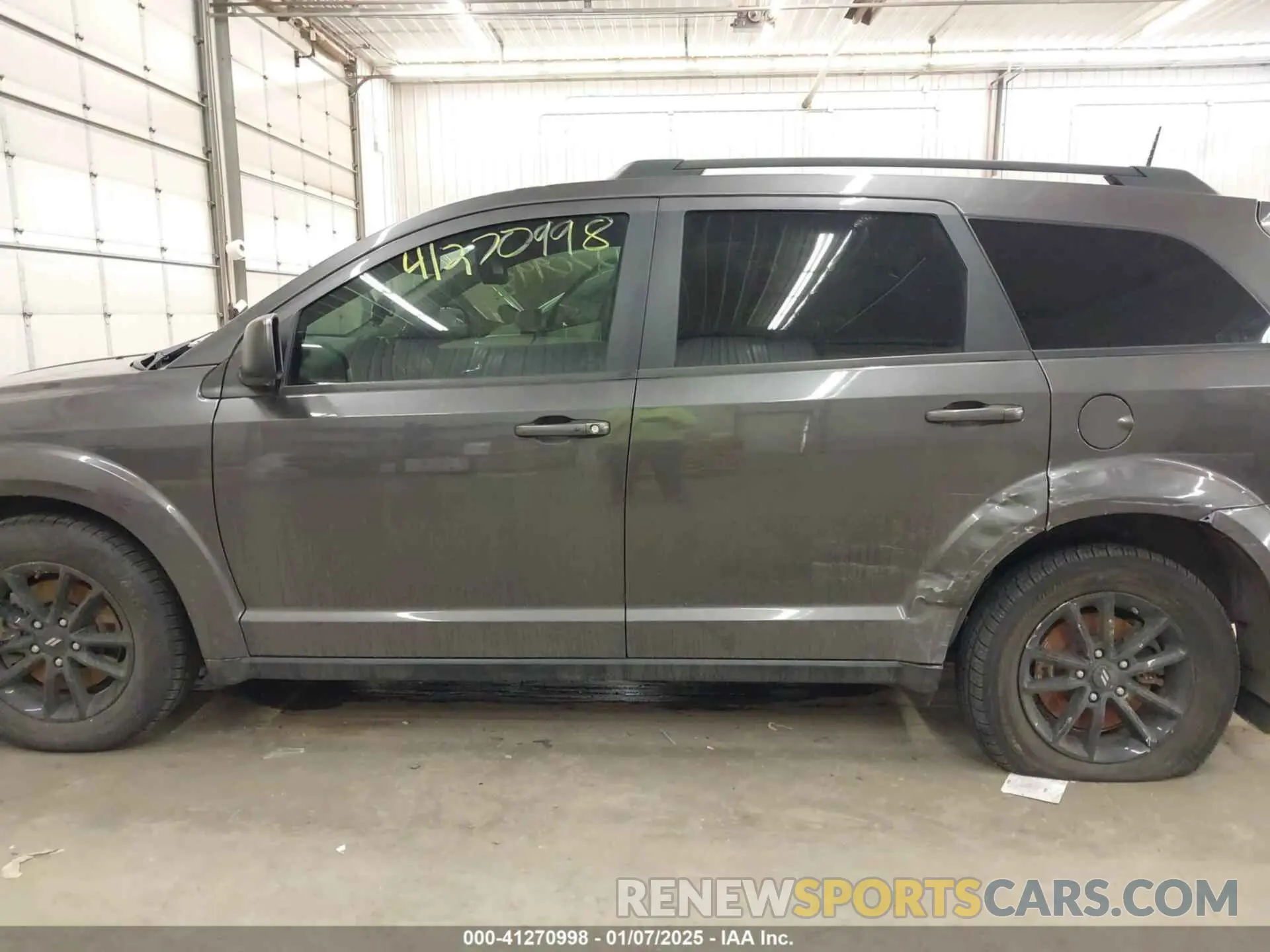 14 Photograph of a damaged car 3C4PDCAB9LT201682 DODGE JOURNEY 2020