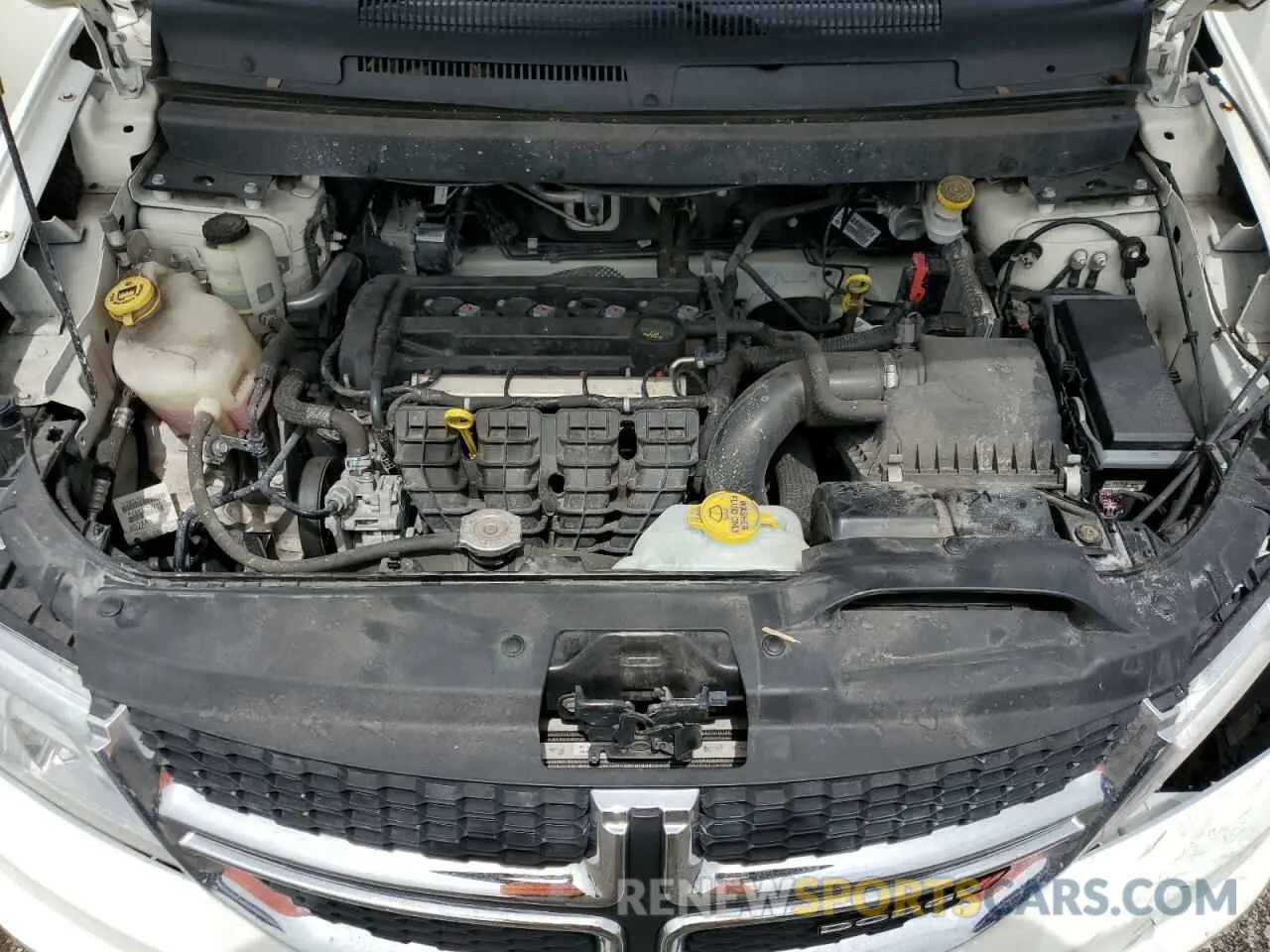 12 Photograph of a damaged car 3C4PDCAB9LT207434 DODGE JOURNEY 2020