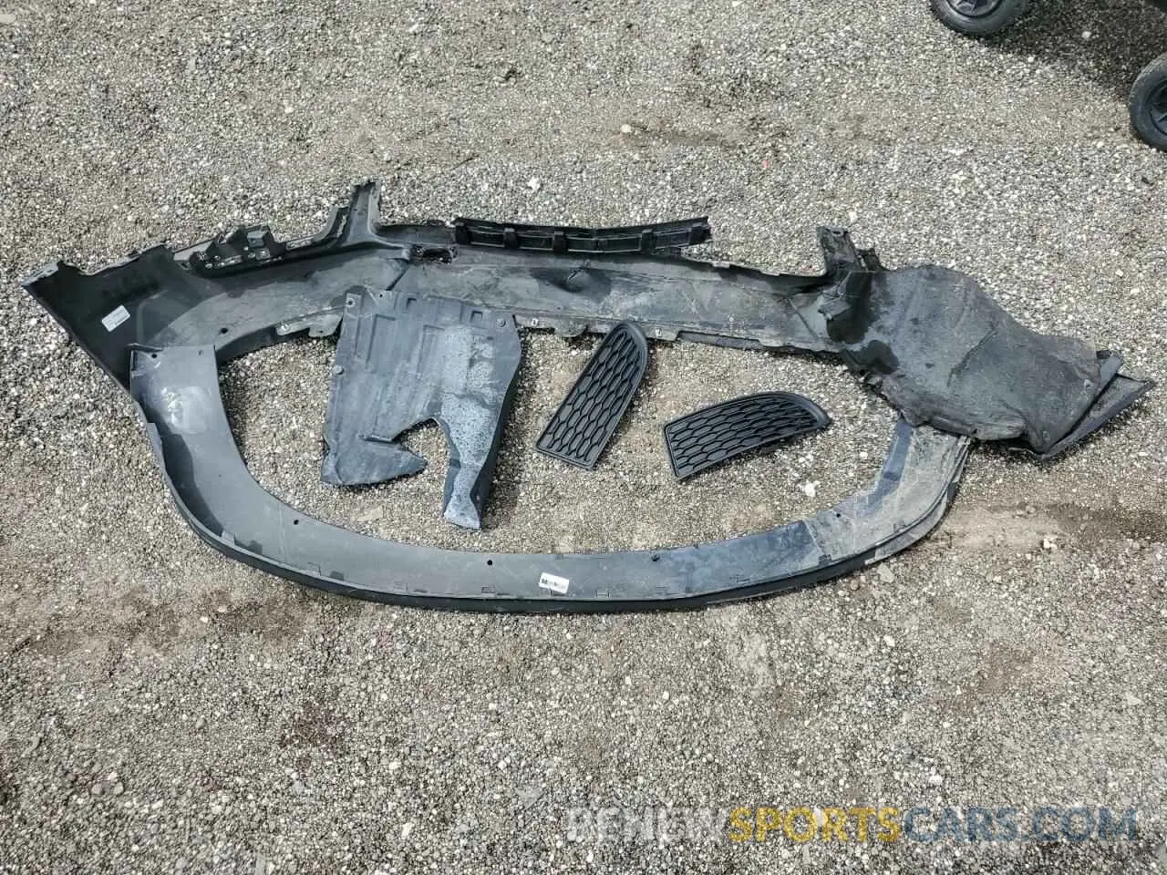 13 Photograph of a damaged car 3C4PDCAB9LT207434 DODGE JOURNEY 2020