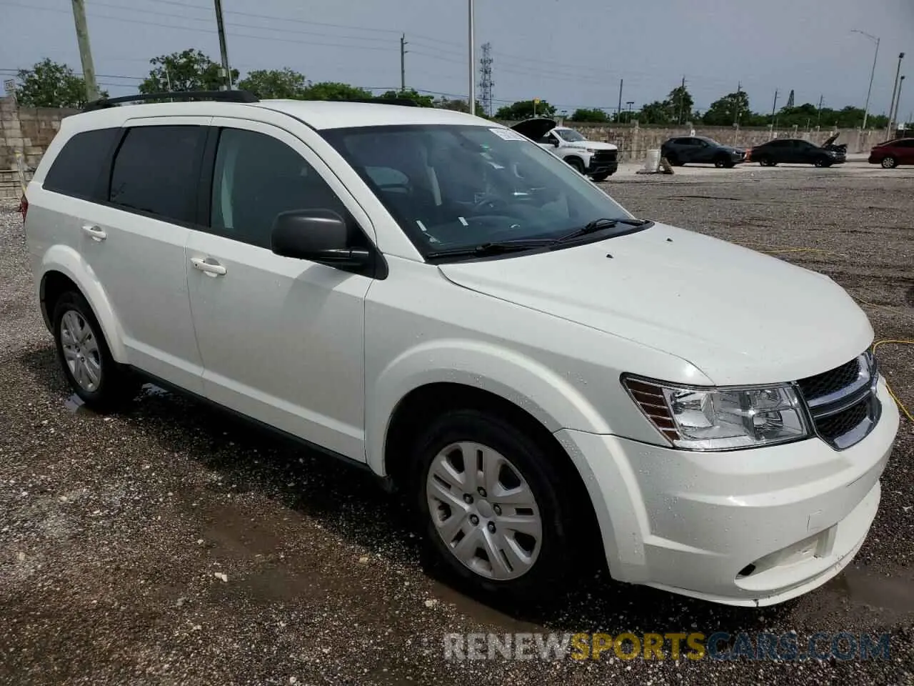 4 Photograph of a damaged car 3C4PDCAB9LT207434 DODGE JOURNEY 2020