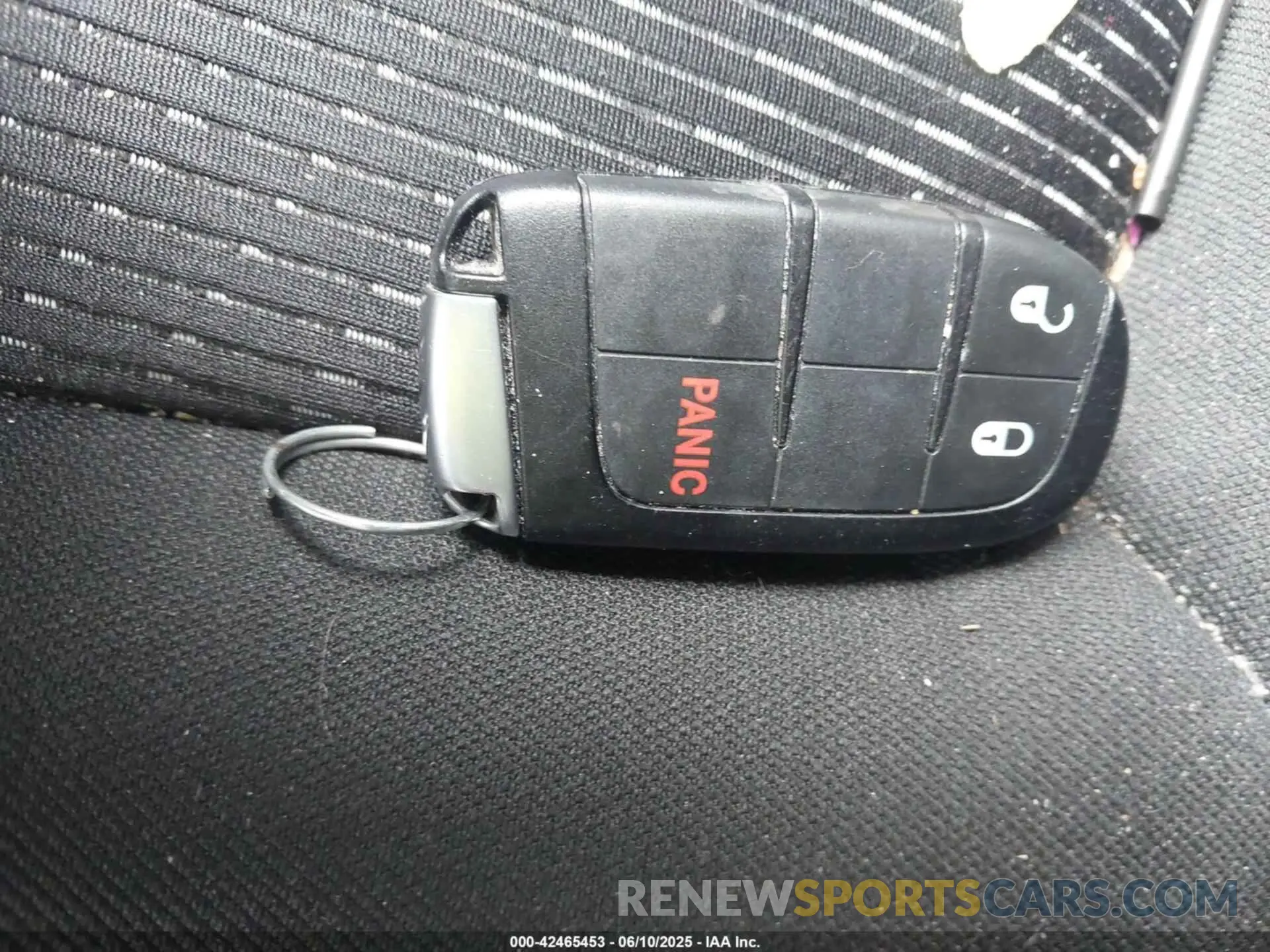 11 Photograph of a damaged car 3C4PDCAB9LT243513 DODGE JOURNEY 2020