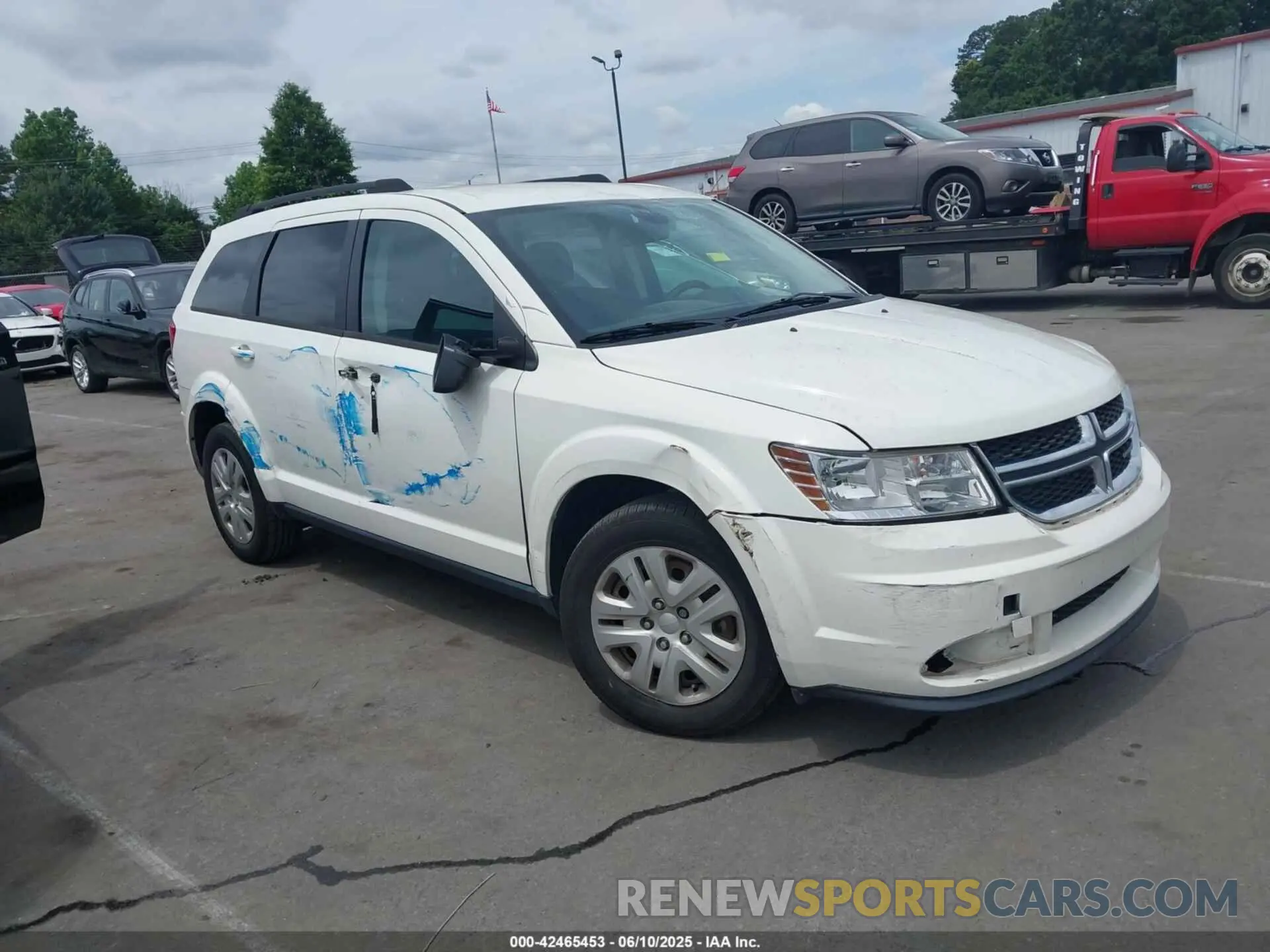 13 Photograph of a damaged car 3C4PDCAB9LT243513 DODGE JOURNEY 2020
