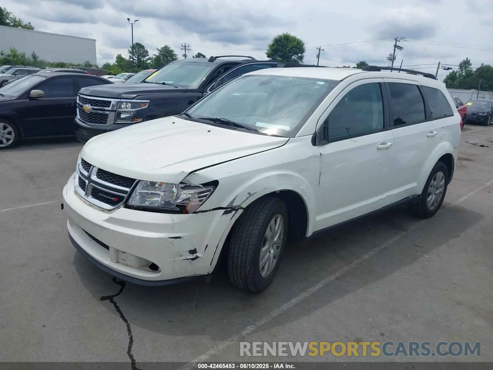 2 Photograph of a damaged car 3C4PDCAB9LT243513 DODGE JOURNEY 2020