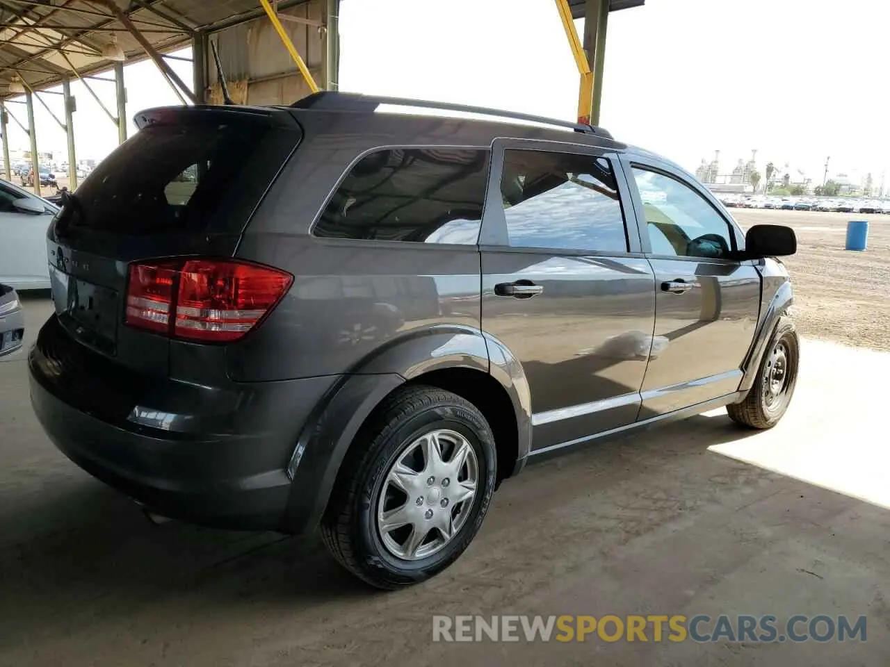 3 Photograph of a damaged car 3C4PDCAB9LT247545 DODGE JOURNEY 2020