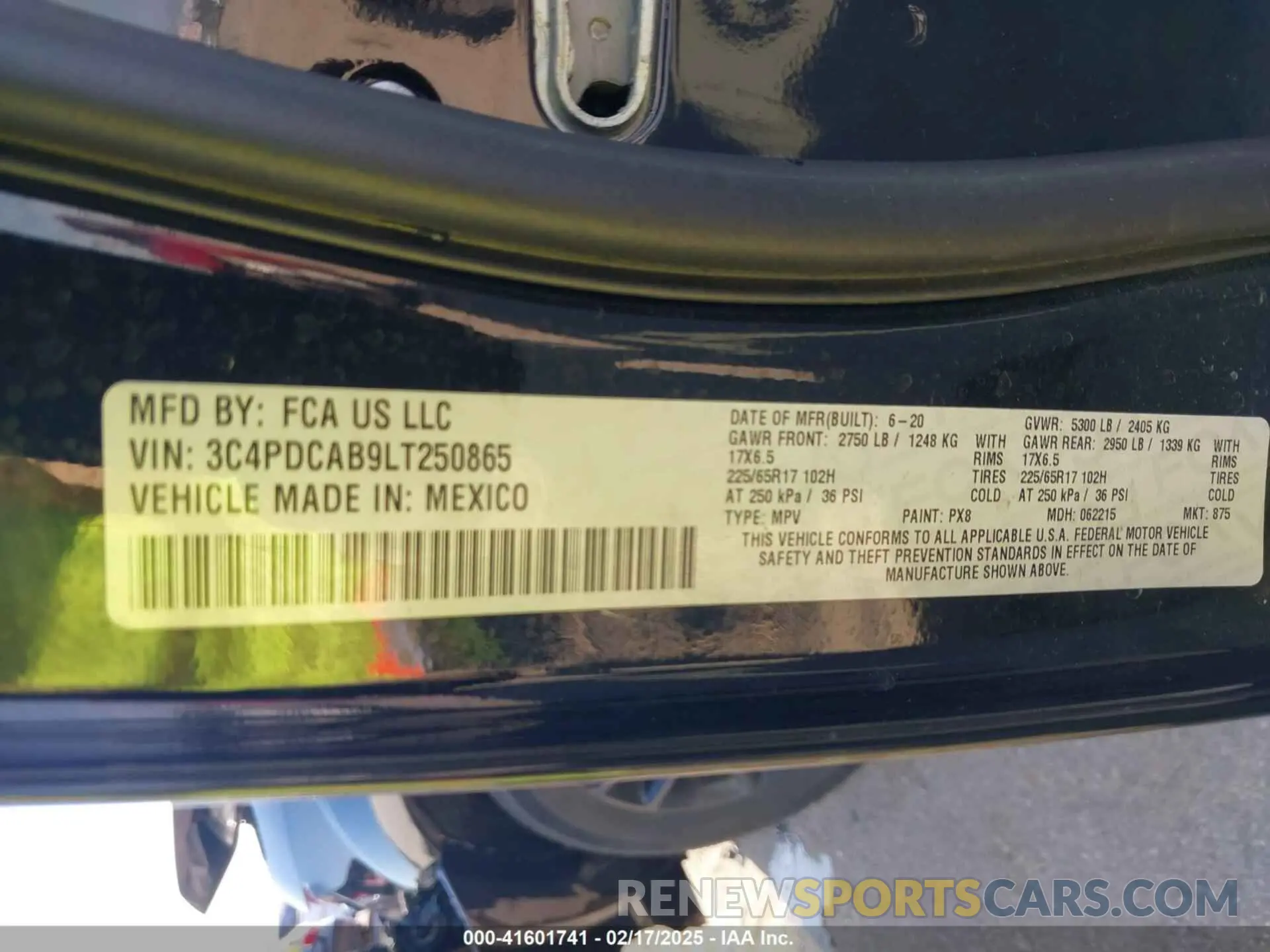 9 Photograph of a damaged car 3C4PDCAB9LT250865 DODGE JOURNEY 2020
