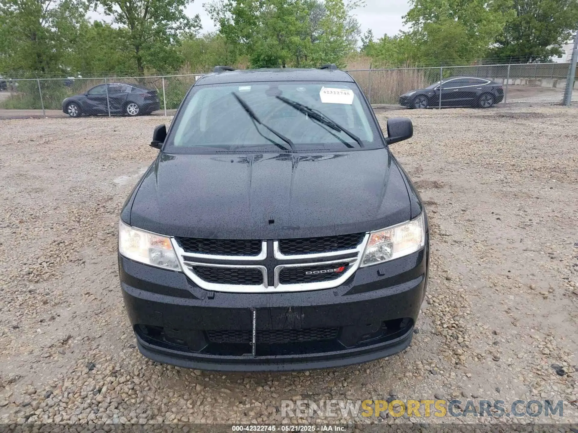 12 Photograph of a damaged car 3C4PDCAB9LT254446 DODGE JOURNEY 2020
