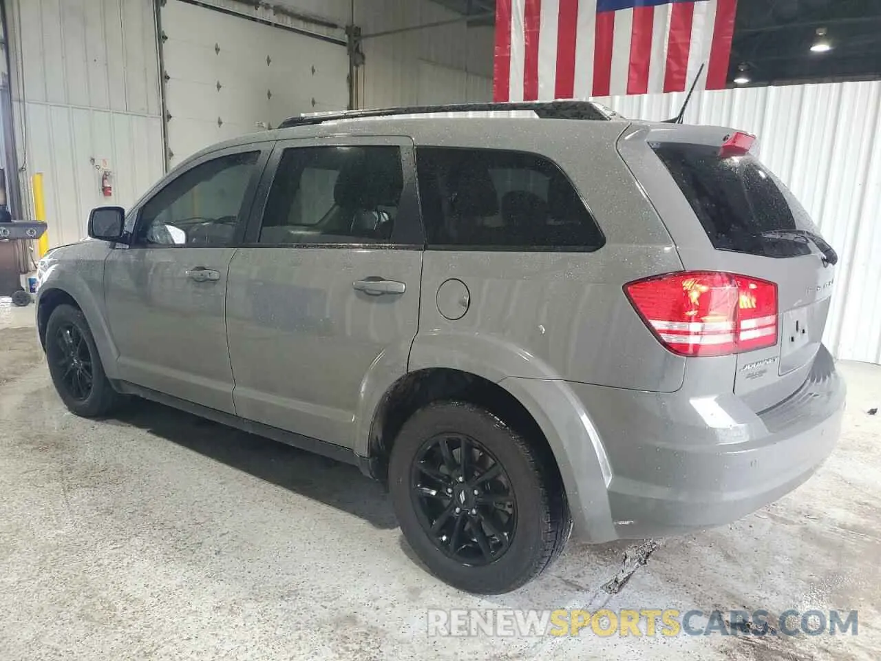 2 Photograph of a damaged car 3C4PDCAB9LT254544 DODGE JOURNEY 2020
