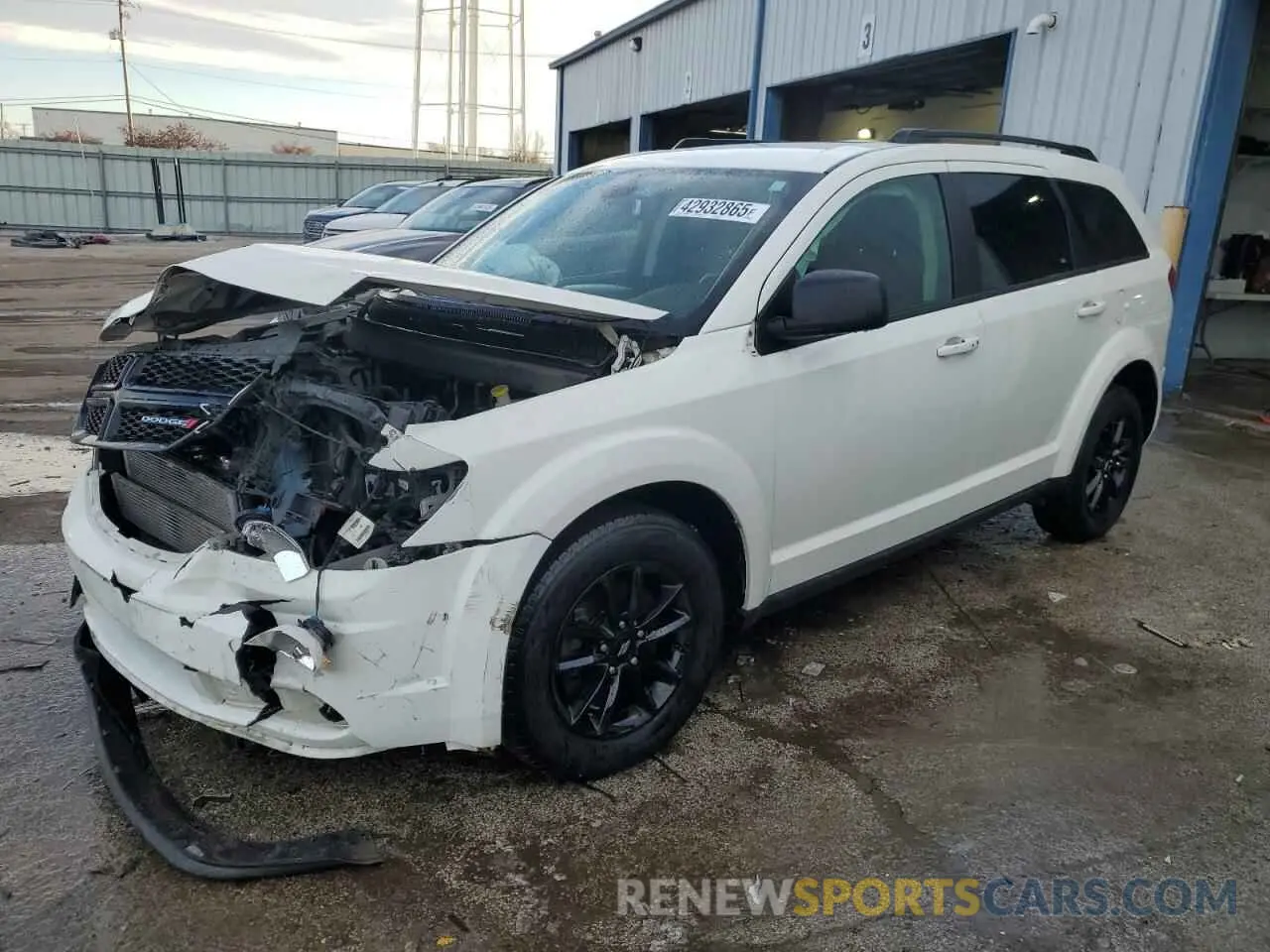 1 Photograph of a damaged car 3C4PDCAB9LT261946 DODGE JOURNEY 2020