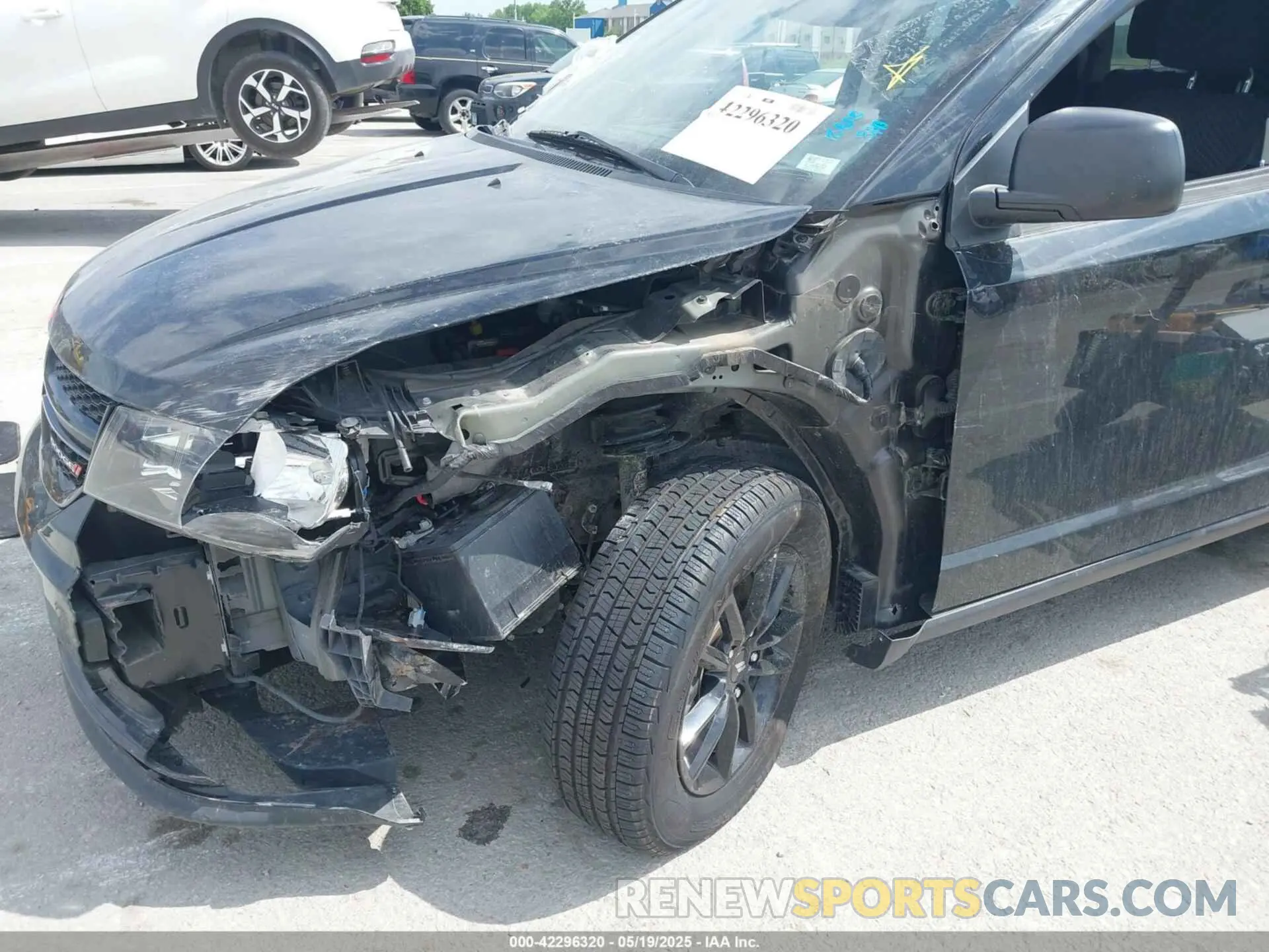 6 Photograph of a damaged car 3C4PDCAB9LT278259 DODGE JOURNEY 2020