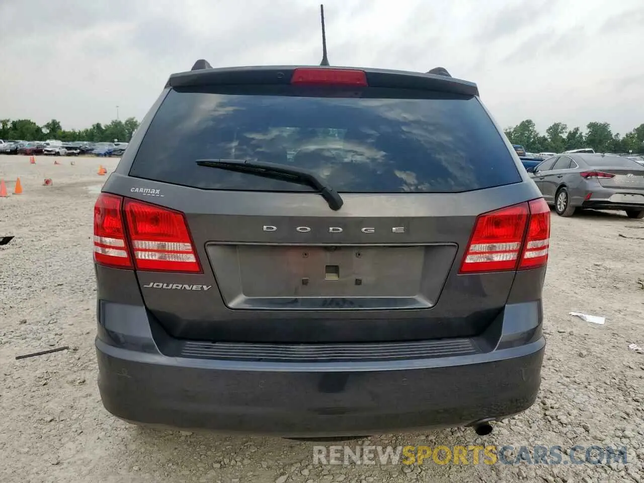 6 Photograph of a damaged car 3C4PDCABXLT180941 DODGE JOURNEY 2020