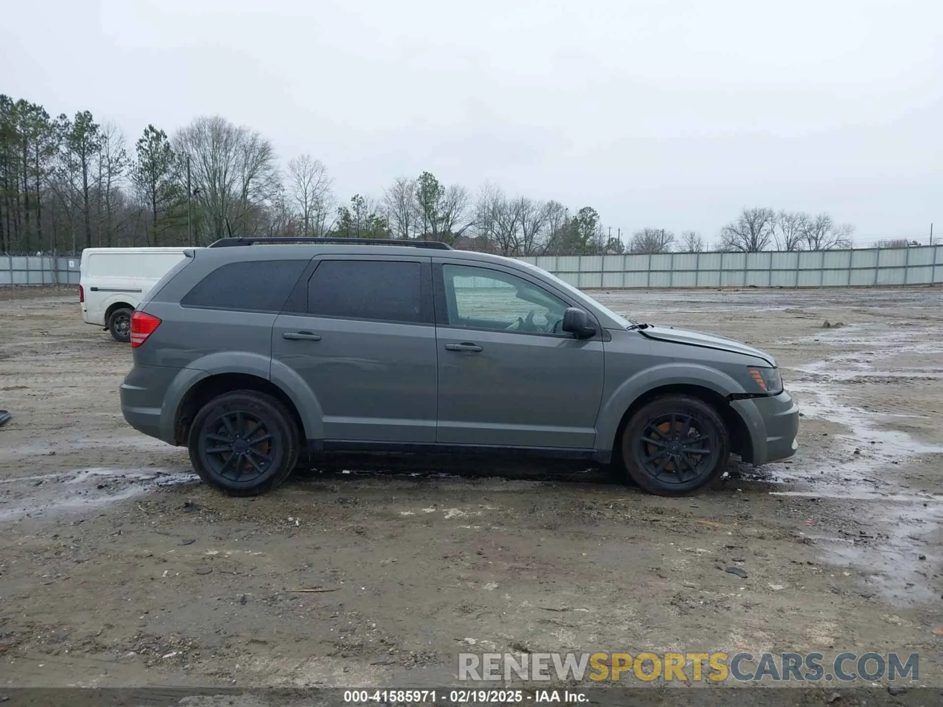 14 Photograph of a damaged car 3C4PDCABXLT181166 DODGE JOURNEY 2020