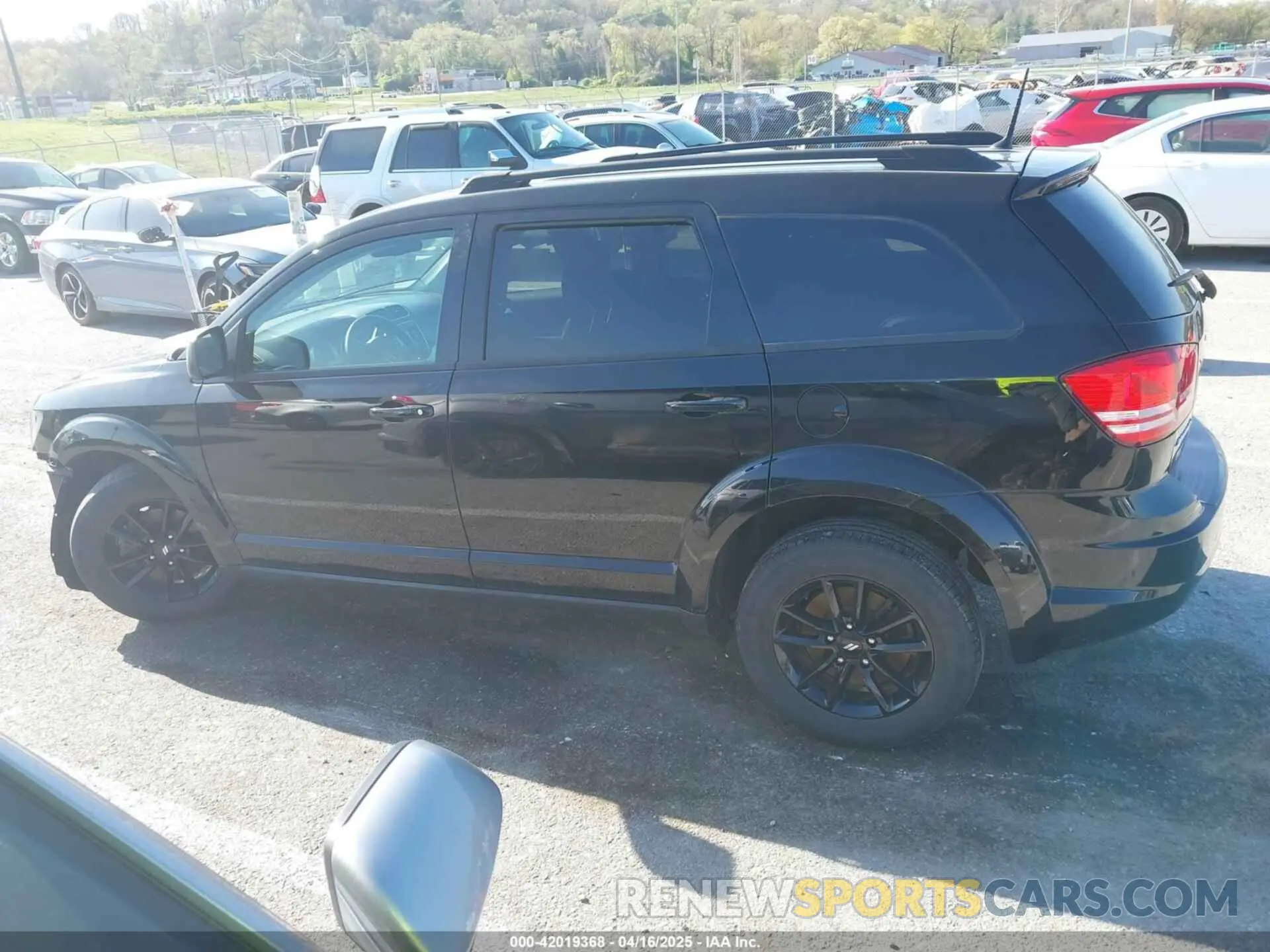 15 Photograph of a damaged car 3C4PDCABXLT202596 DODGE JOURNEY 2020