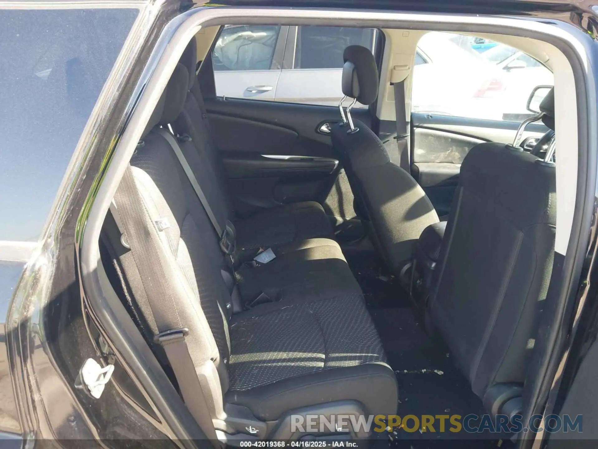 8 Photograph of a damaged car 3C4PDCABXLT202596 DODGE JOURNEY 2020