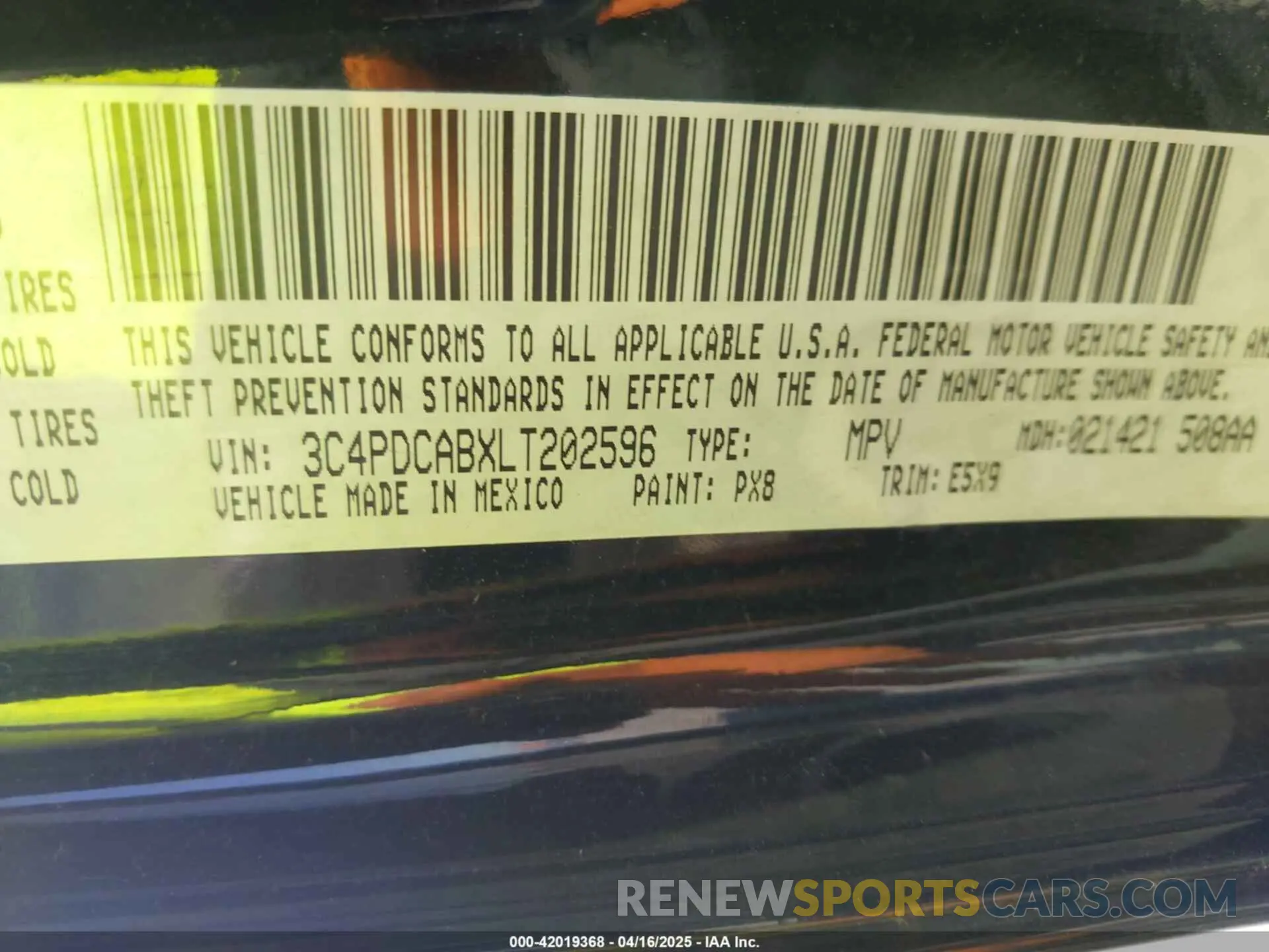9 Photograph of a damaged car 3C4PDCABXLT202596 DODGE JOURNEY 2020