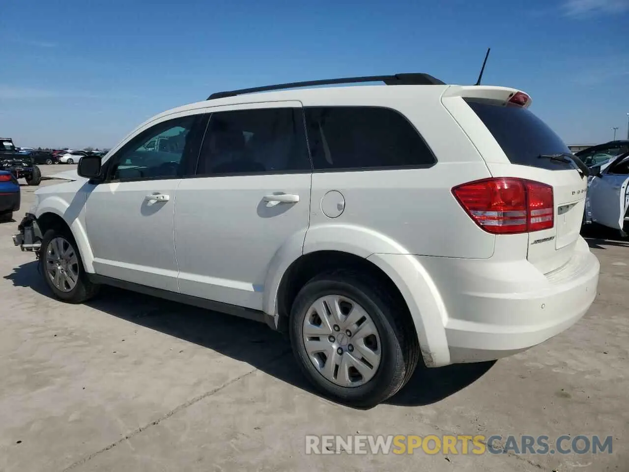 2 Photograph of a damaged car 3C4PDCABXLT259431 DODGE JOURNEY 2020