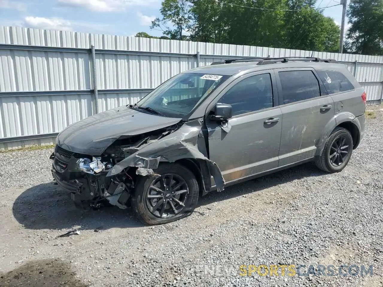 1 Photograph of a damaged car 3C4PDCABXLT260742 DODGE JOURNEY 2020