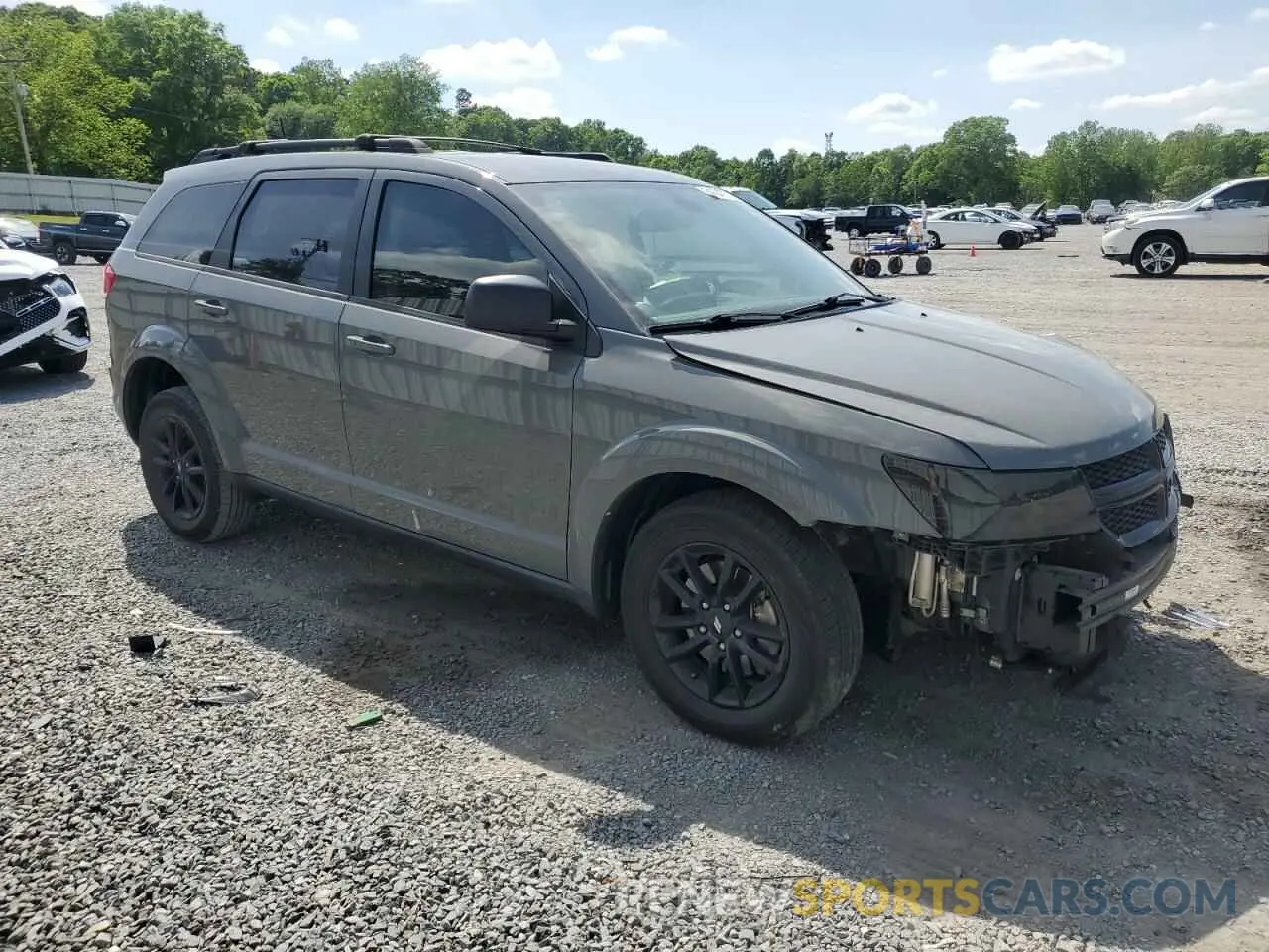 4 Photograph of a damaged car 3C4PDCABXLT260742 DODGE JOURNEY 2020