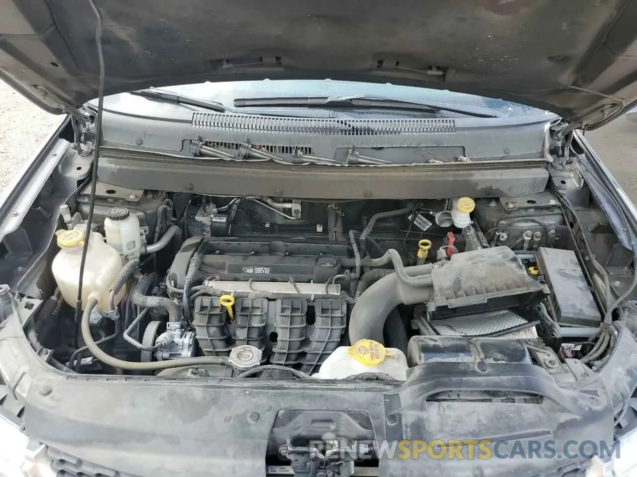12 Photograph of a damaged car 3C4PDCABXLT262037 DODGE JOURNEY 2020