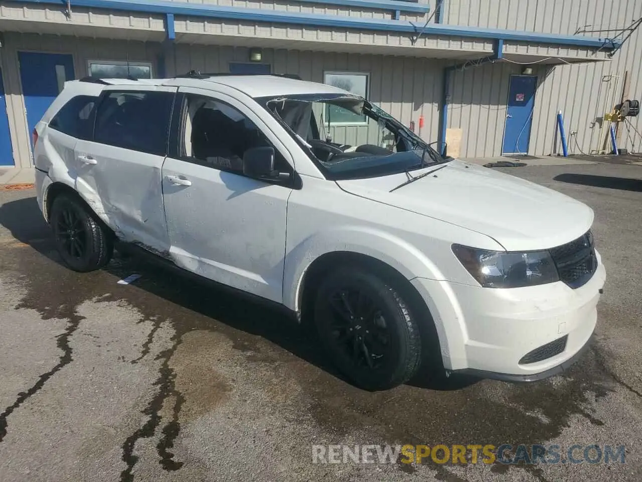 4 Photograph of a damaged car 3C4PDCABXLT272003 DODGE JOURNEY 2020