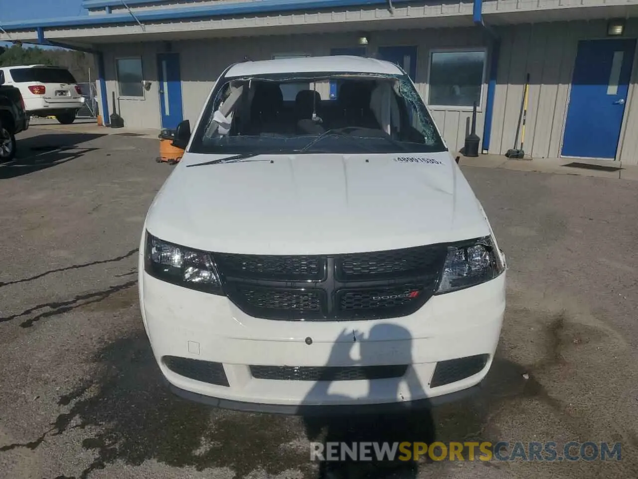 5 Photograph of a damaged car 3C4PDCABXLT272003 DODGE JOURNEY 2020