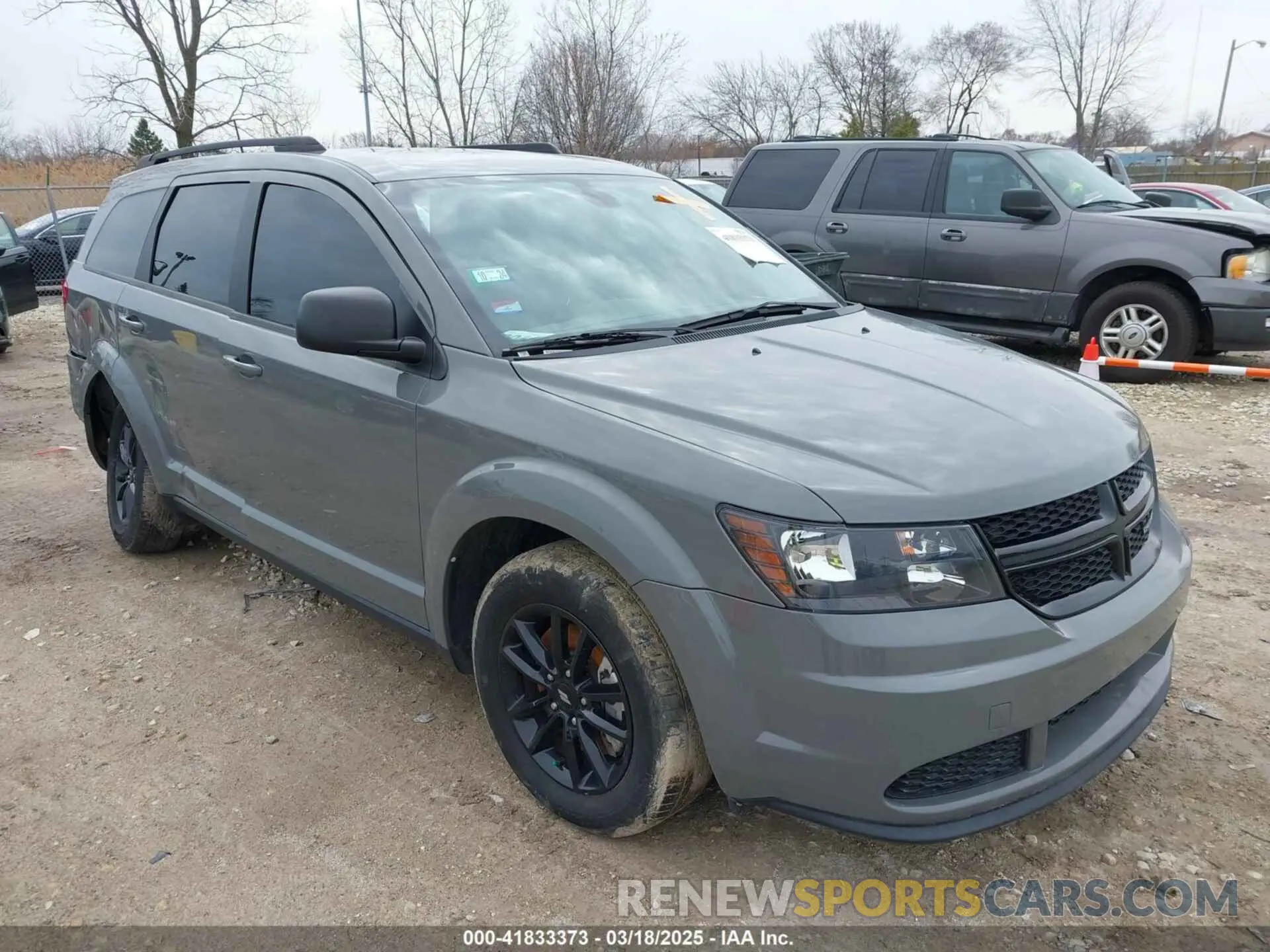 1 Photograph of a damaged car 3C4PDCABXLT278142 DODGE JOURNEY 2020