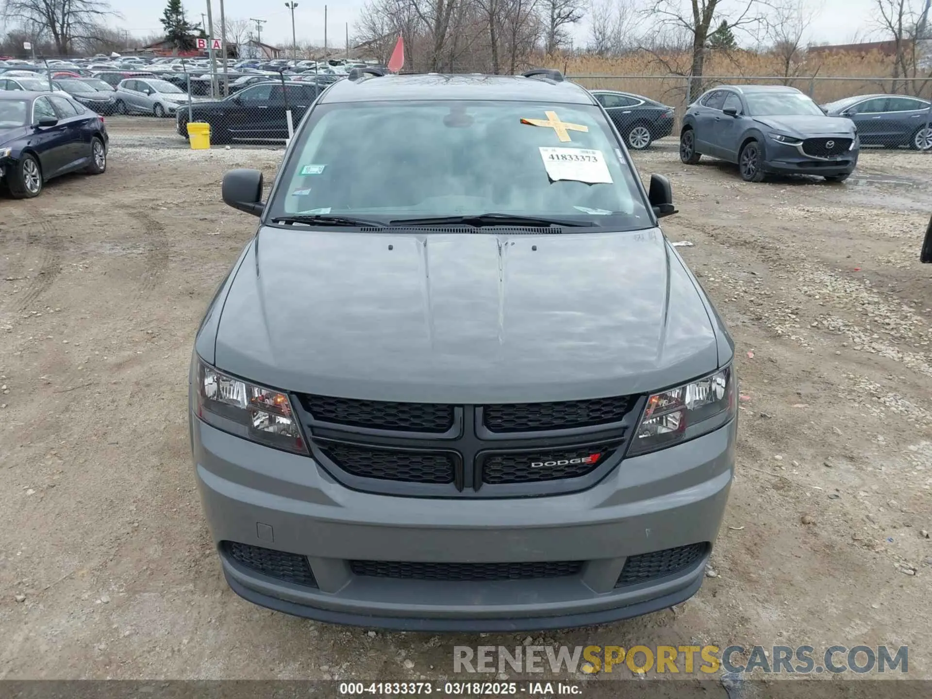 12 Photograph of a damaged car 3C4PDCABXLT278142 DODGE JOURNEY 2020