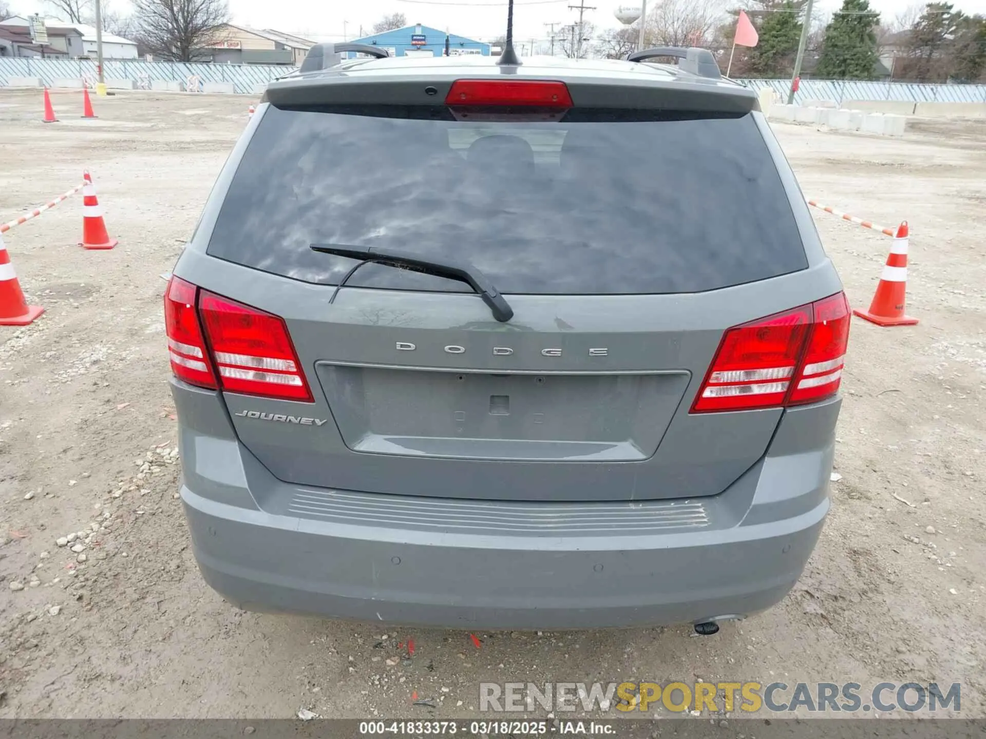 16 Photograph of a damaged car 3C4PDCABXLT278142 DODGE JOURNEY 2020
