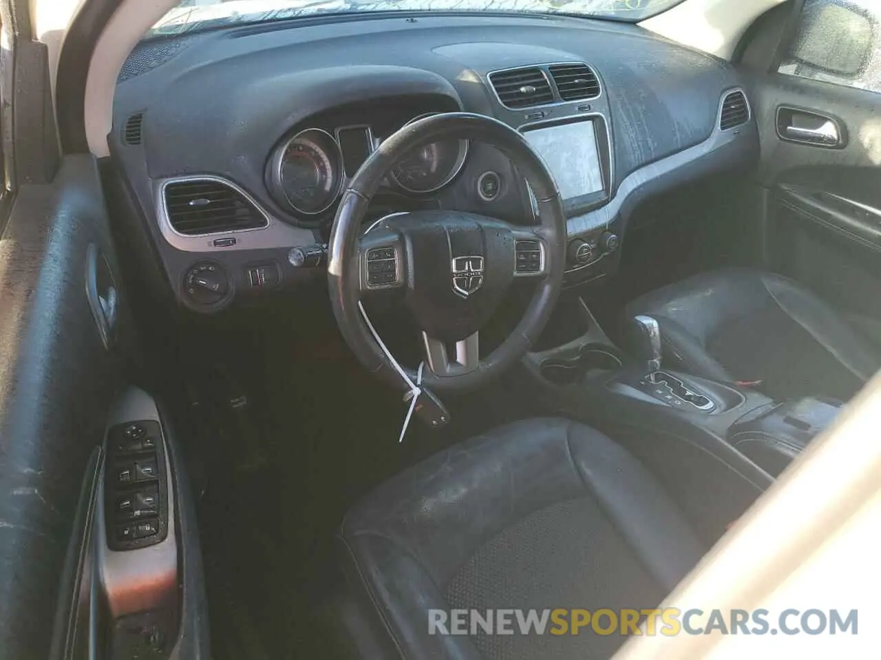 8 Photograph of a damaged car 3C4PDCGB0LT188277 DODGE JOURNEY 2020