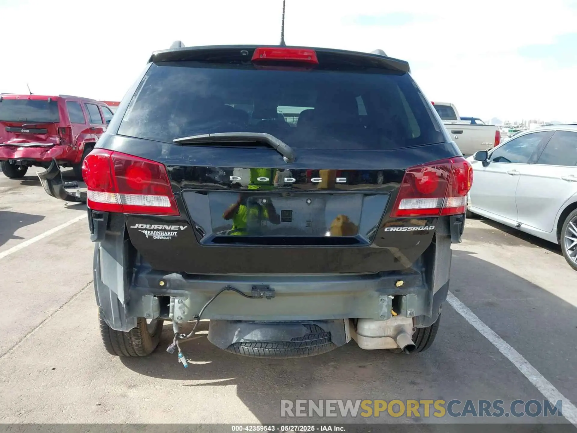 17 Photograph of a damaged car 3C4PDCGB0LT206793 DODGE JOURNEY 2020