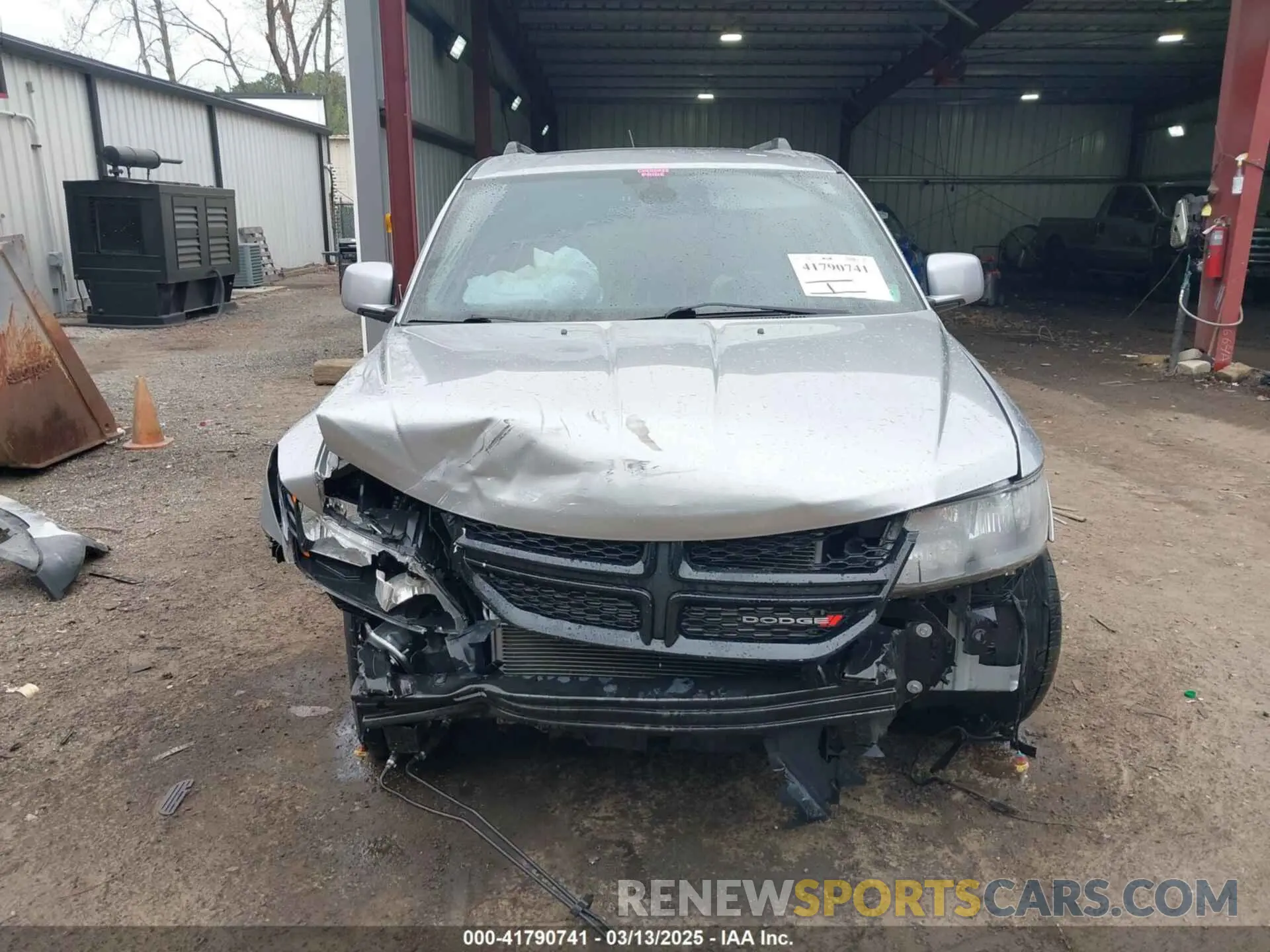 13 Photograph of a damaged car 3C4PDCGB0LT225974 DODGE JOURNEY 2020