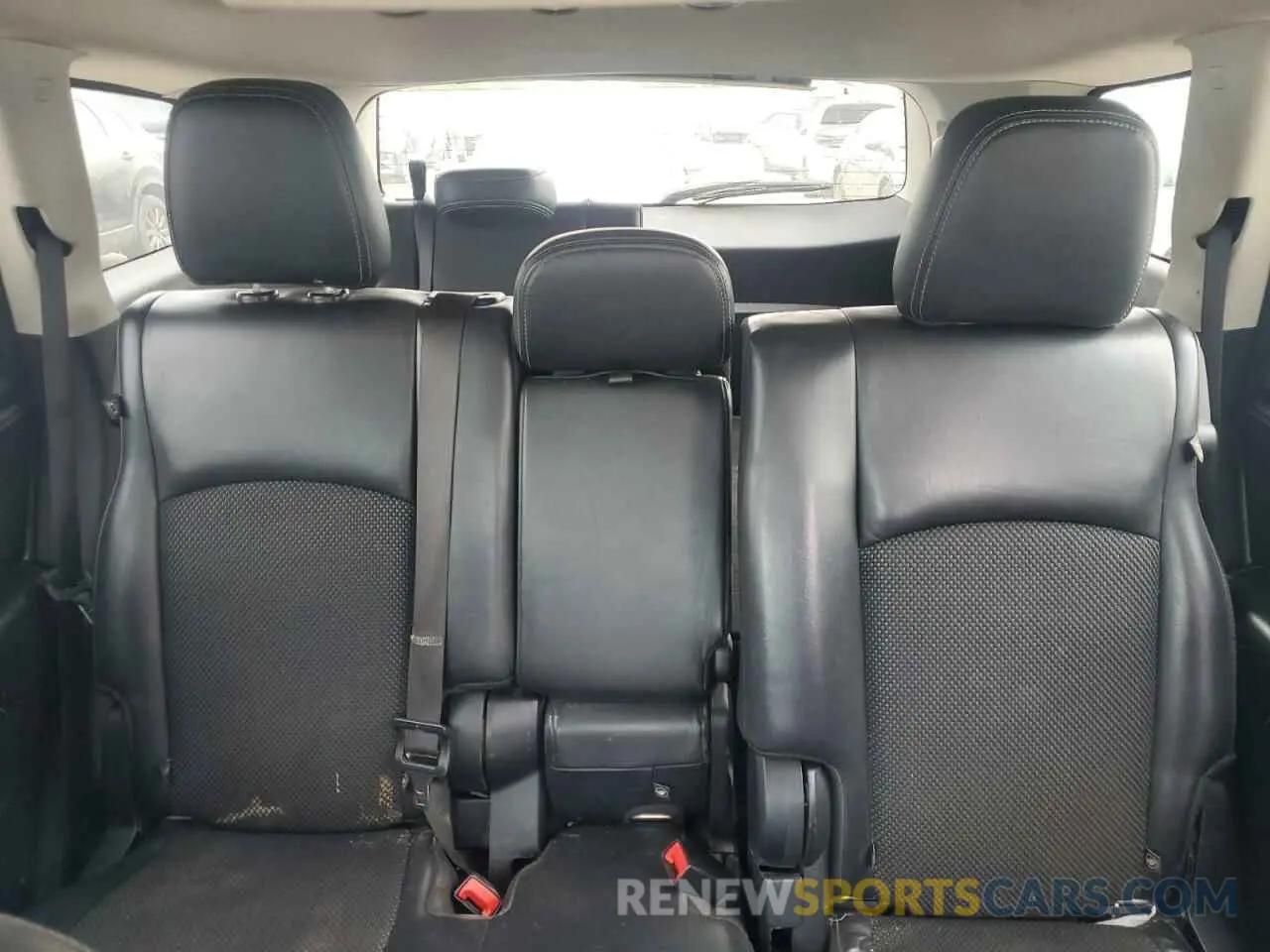 10 Photograph of a damaged car 3C4PDCGB0LT267576 DODGE JOURNEY 2020