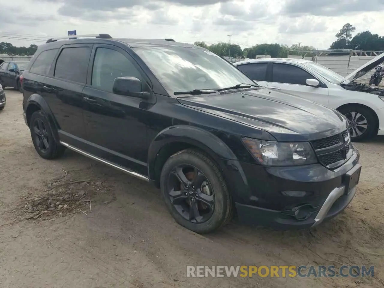 4 Photograph of a damaged car 3C4PDCGB0LT267576 DODGE JOURNEY 2020