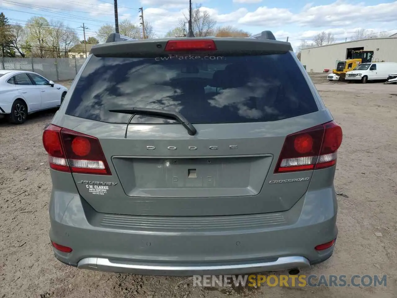 6 Photograph of a damaged car 3C4PDCGB0LT268632 DODGE JOURNEY 2020