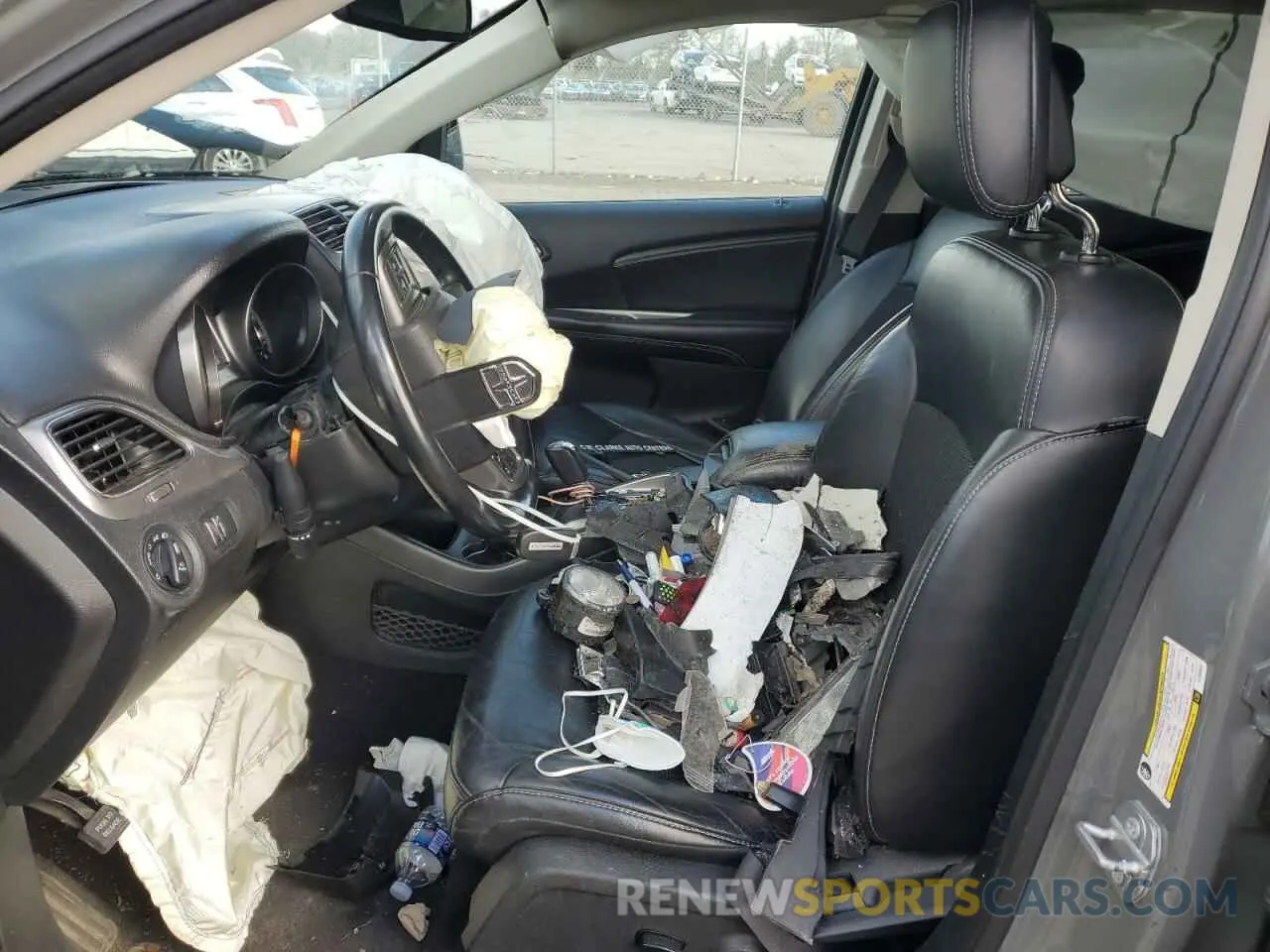 7 Photograph of a damaged car 3C4PDCGB0LT268632 DODGE JOURNEY 2020