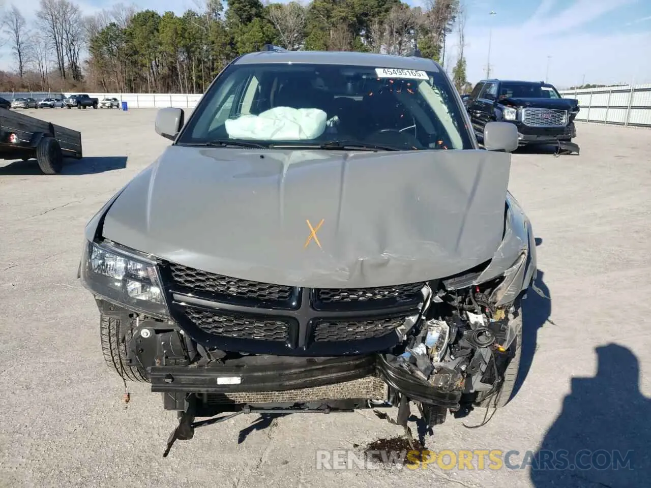 5 Photograph of a damaged car 3C4PDCGB0LT271384 DODGE JOURNEY 2020