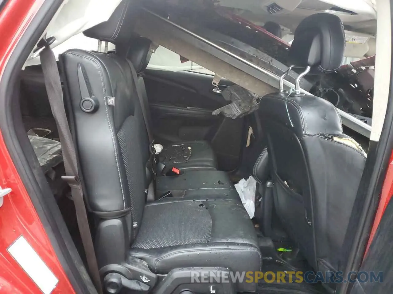 11 Photograph of a damaged car 3C4PDCGB1LT194167 DODGE JOURNEY 2020